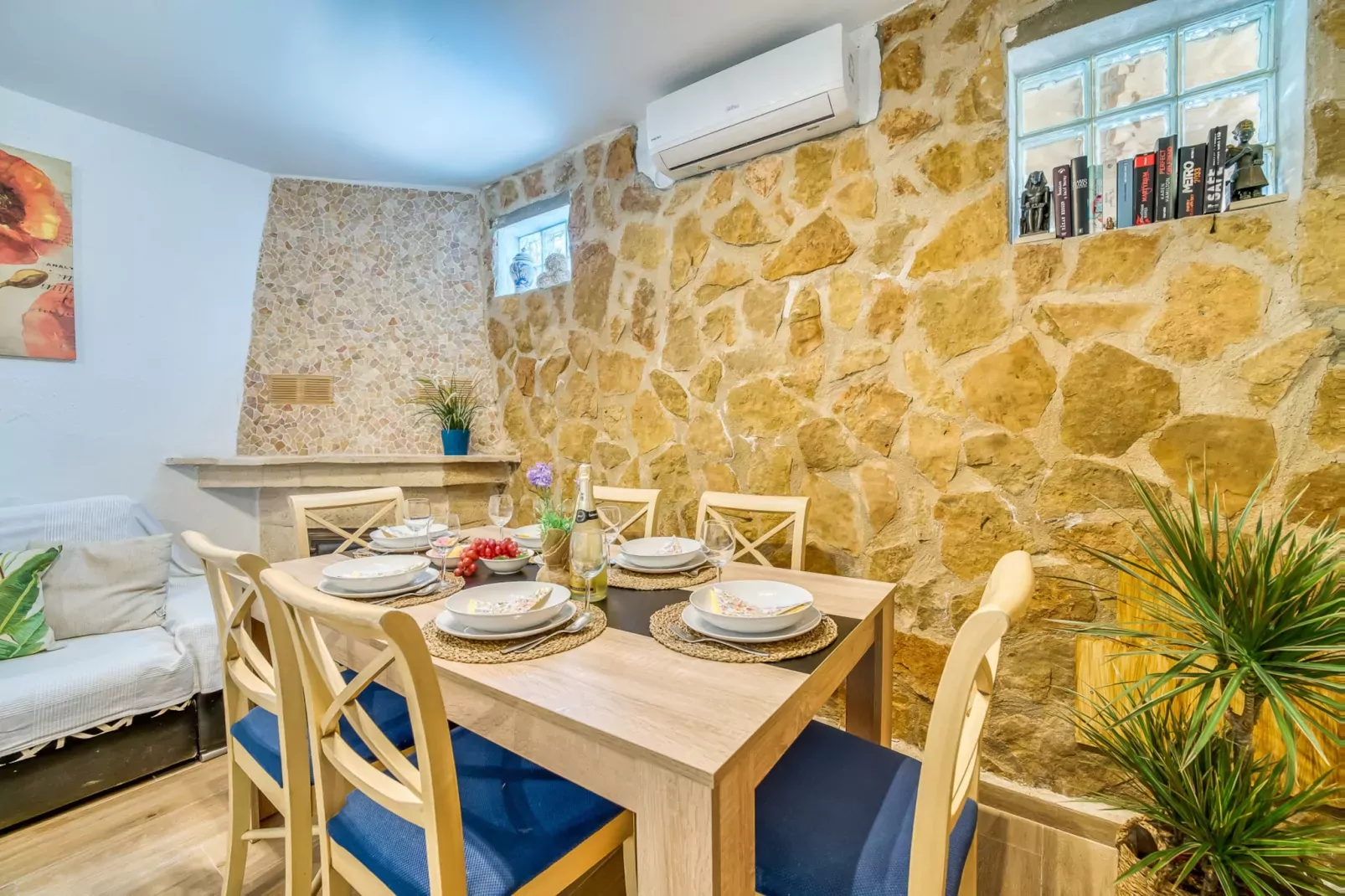 Casa Paqui-Eetkamer
