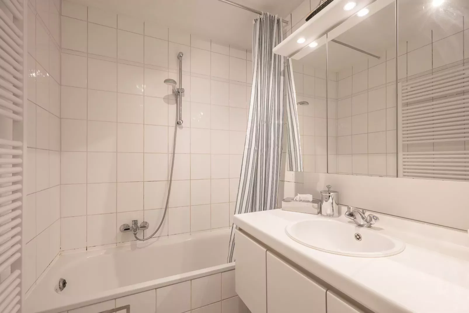 Residence Digue-22-Badkamer