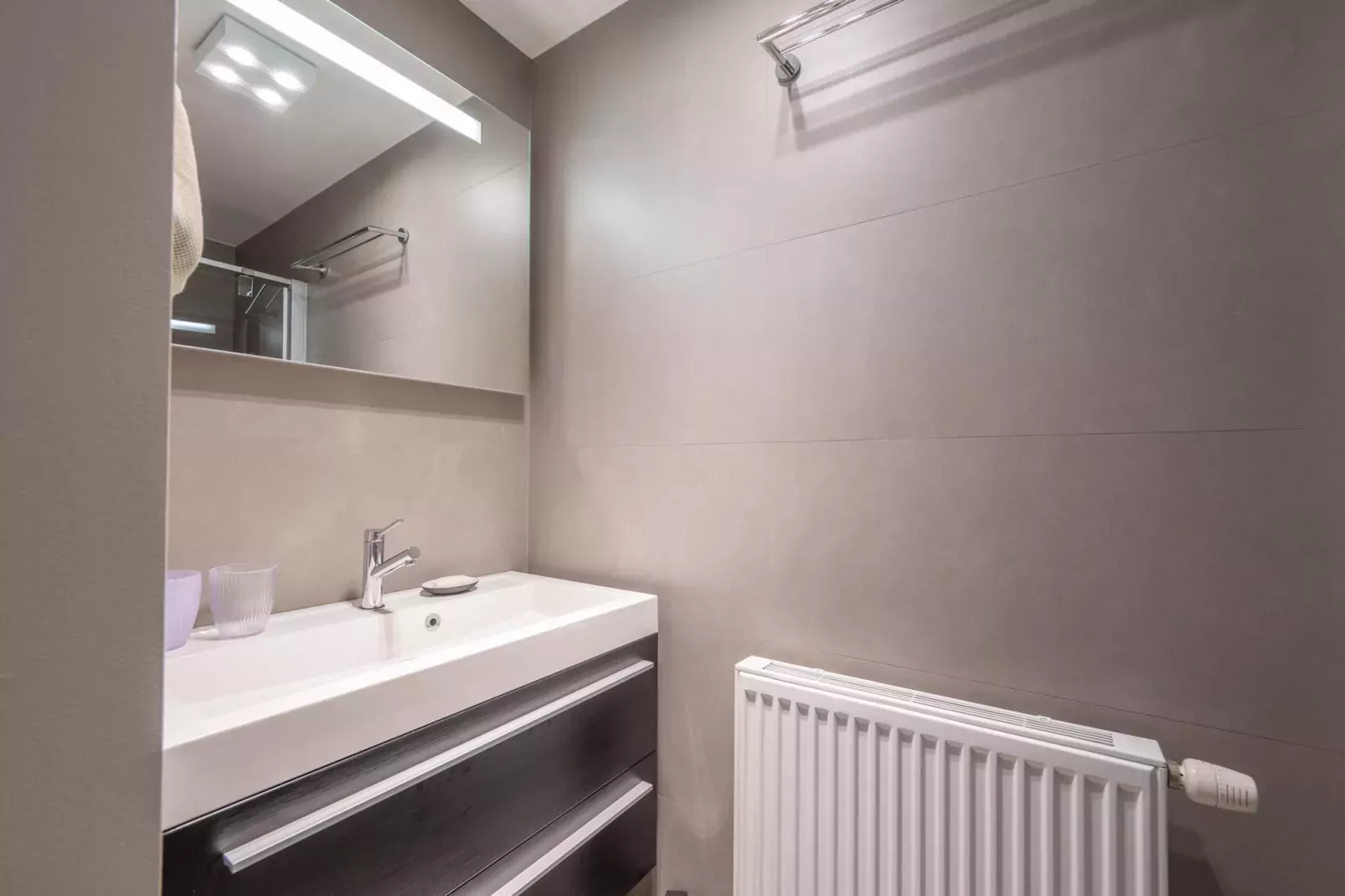 Residence RIVIERRA-11-Badkamer