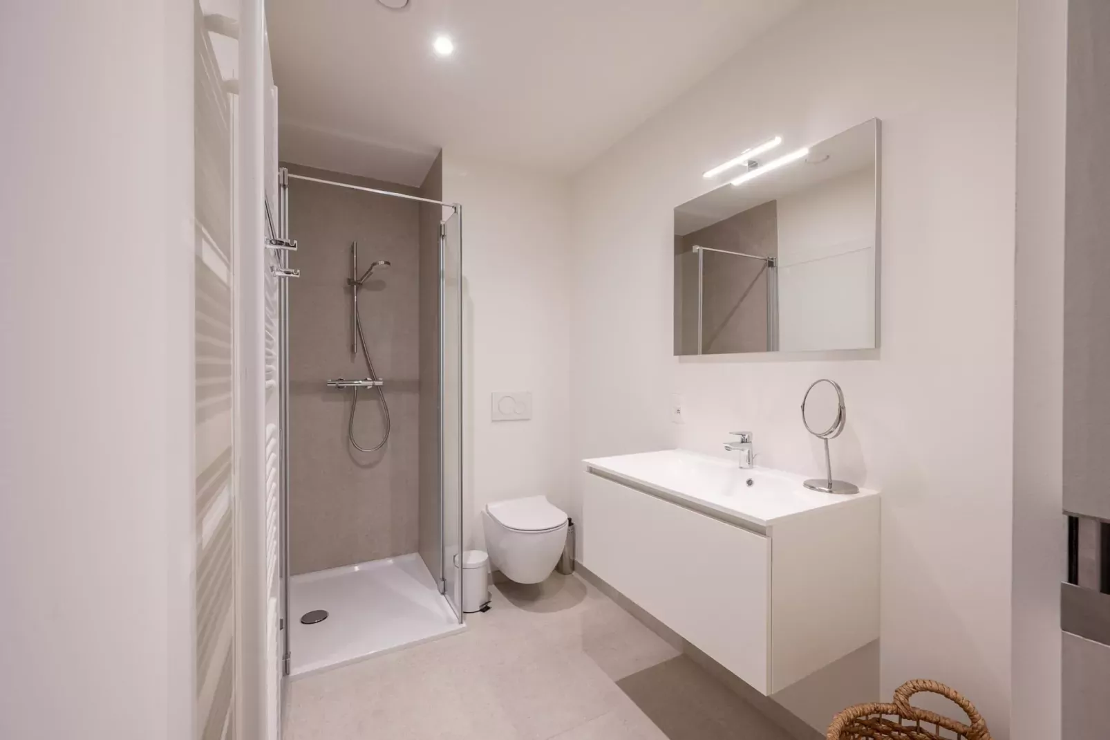 Residence Louise-I6B-Badkamer