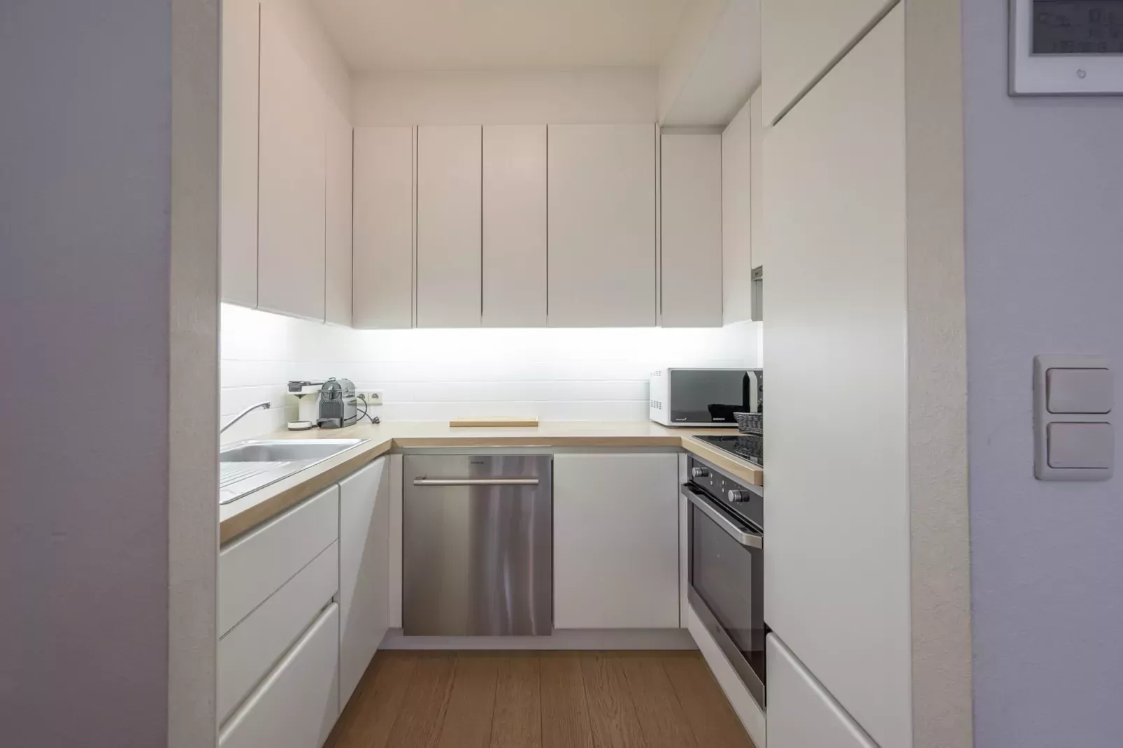 Residence Bergamo-01-Keuken