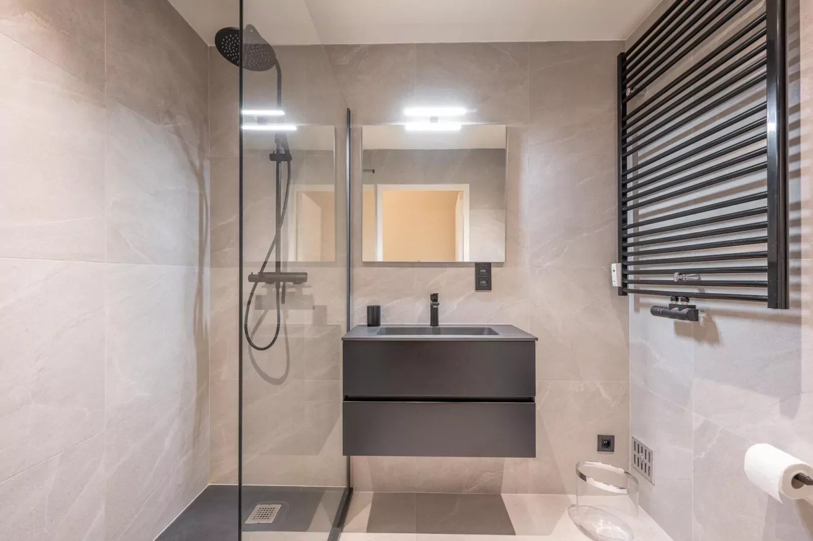 Residentie Louise II-53-Badkamer