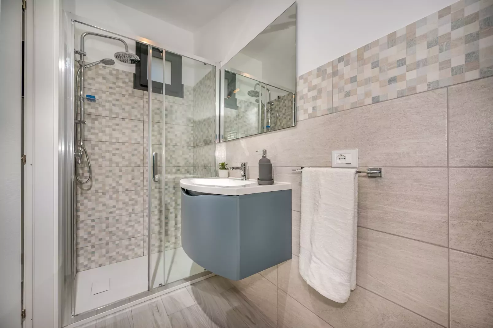 Attico Dolce Vista-Badkamer