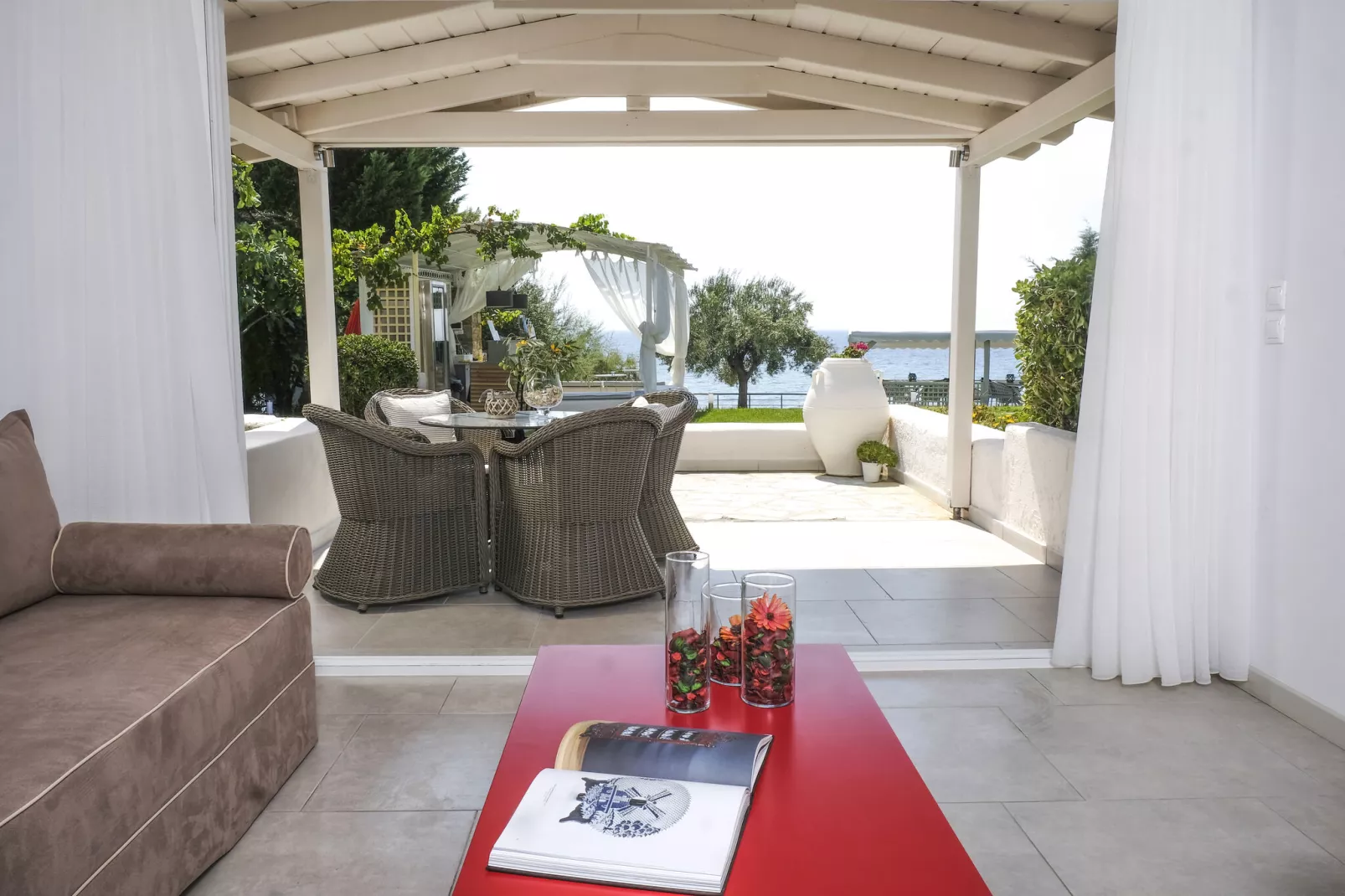 Holiday residence Acrotel Athena Villas, Elia Beach-1-bedroom-apartment ground floor-Woonkamer