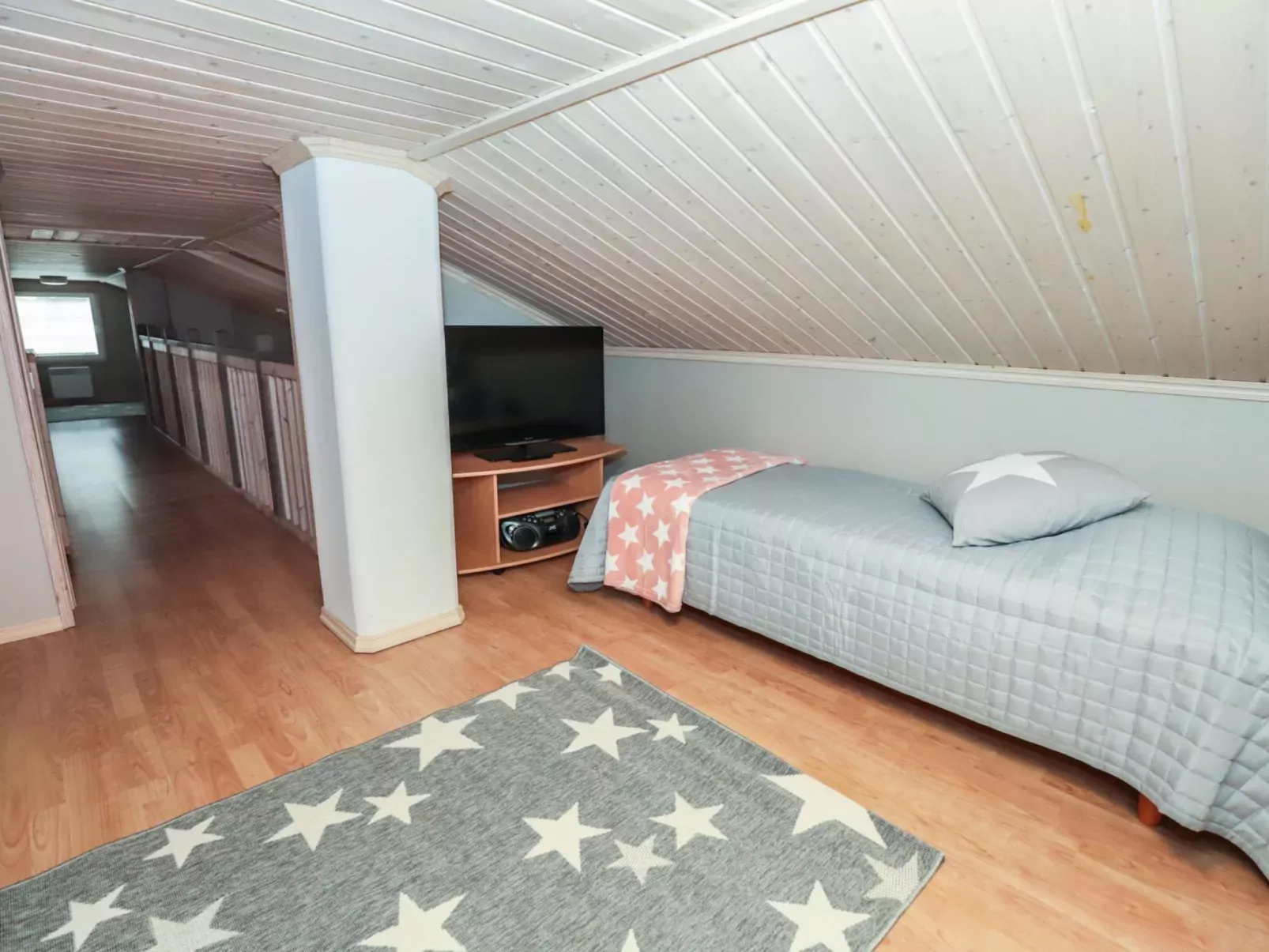 Rukan taikavuosselin helmi 8 b-Binnen
