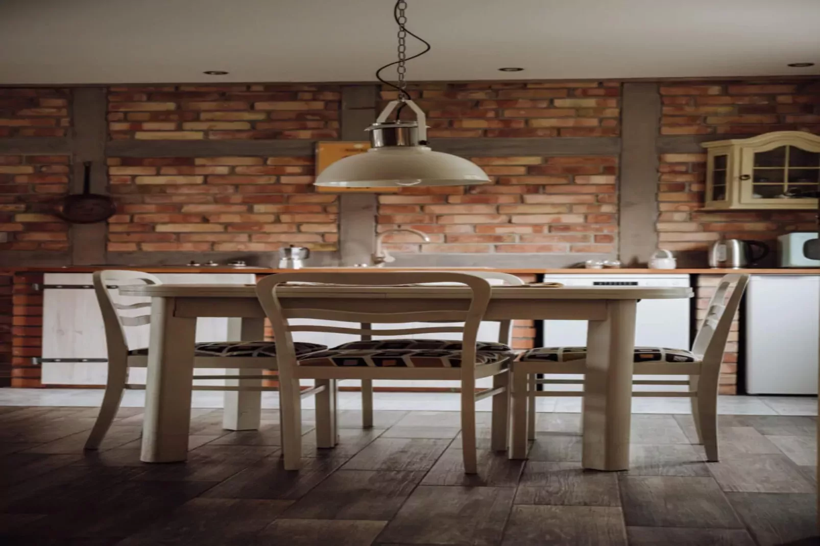 Apartament Żółty Gronowo-Eetkamer