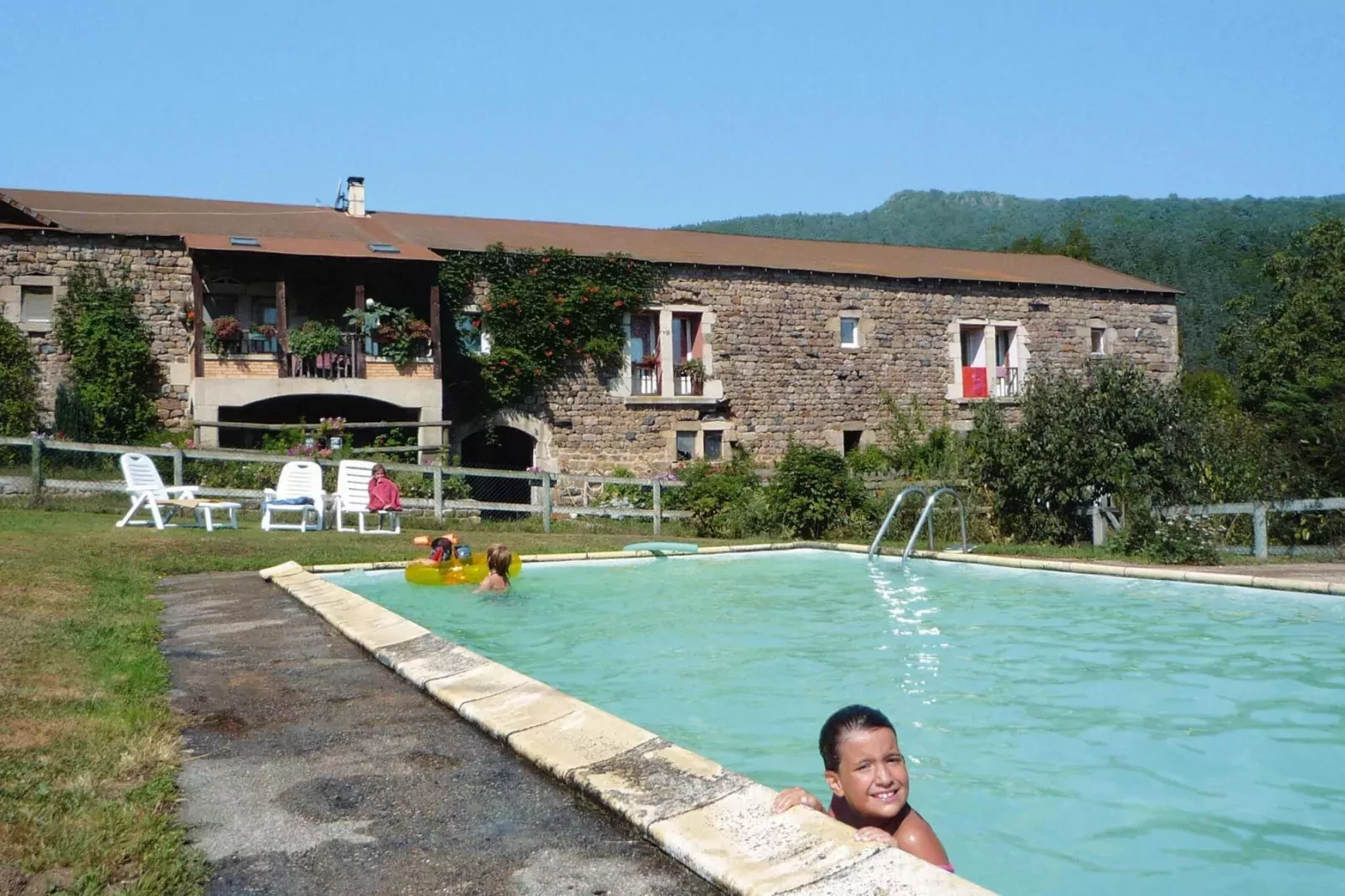 Ferienwohnung in Retournac-Zwembad