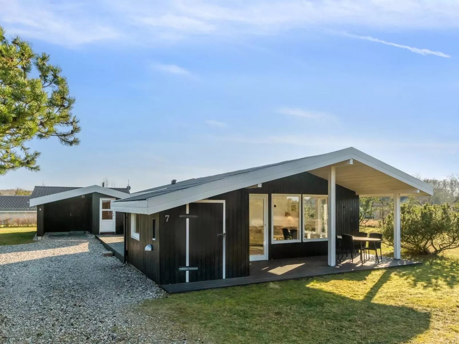"Mirkka" - 200m from the sea-Buiten