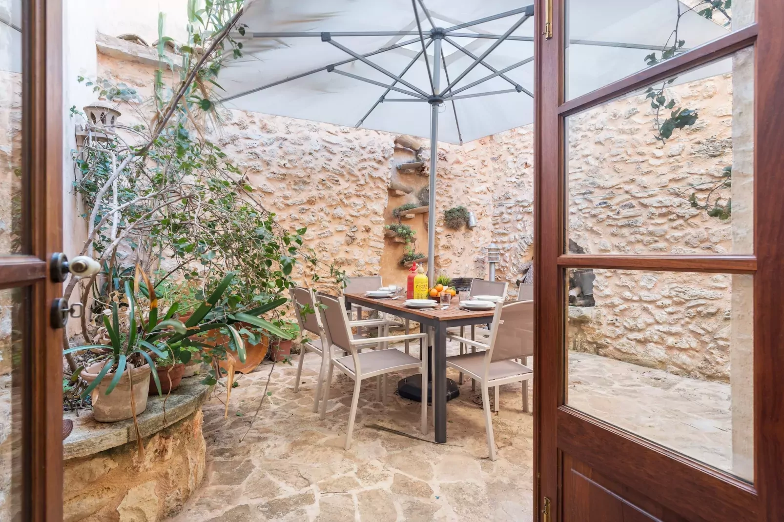 Can Vallori-Terrasbalkon