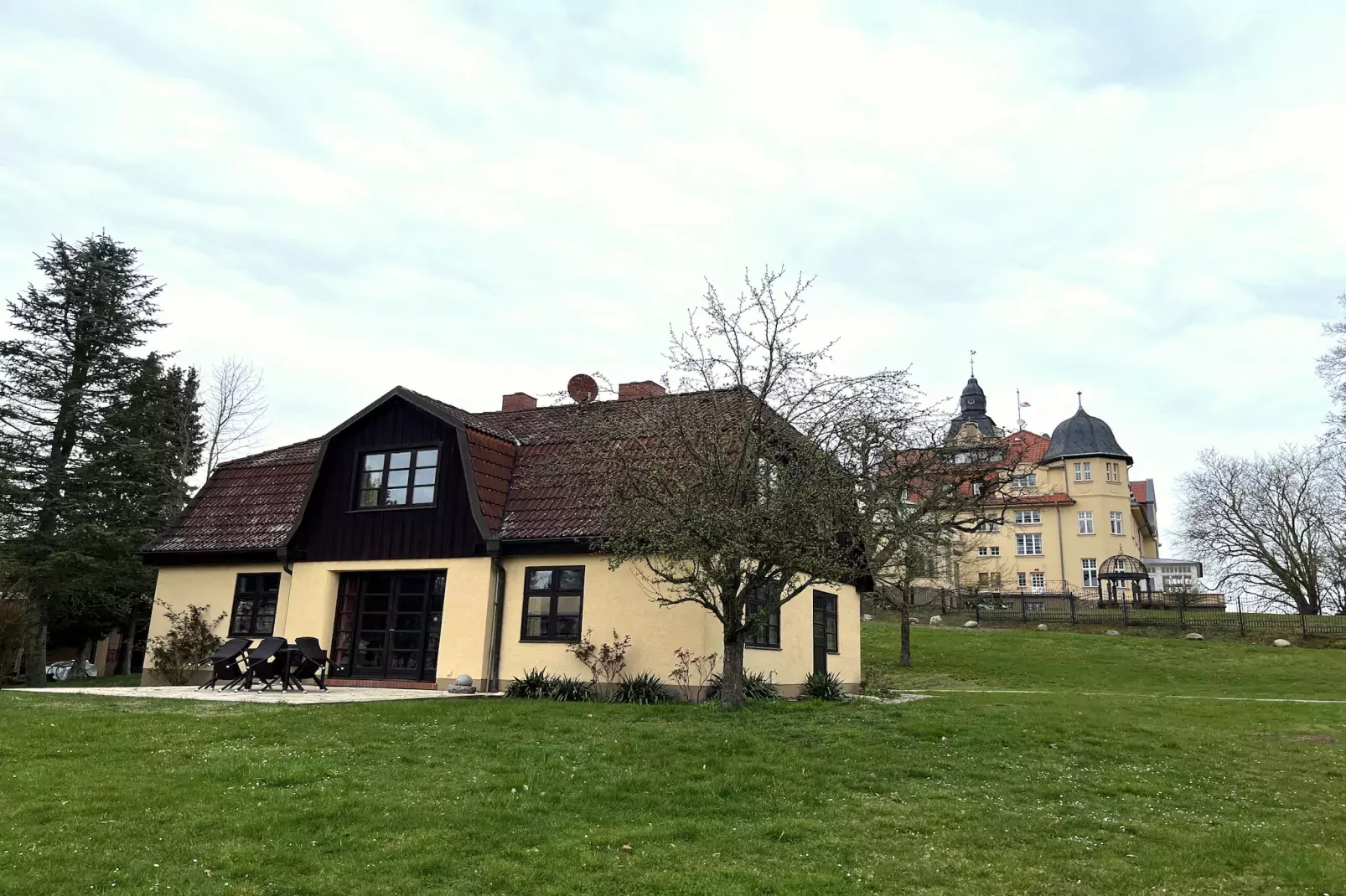 Haus Monika 200 qm / 7-8 Personen-Tuin winter