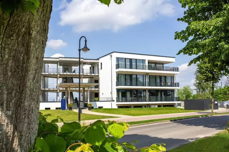 Apartments im MAREMÜRITZ Yachthafen Resort & Spa / Aurora Landseite 2 Personen-Buitenkant zomer