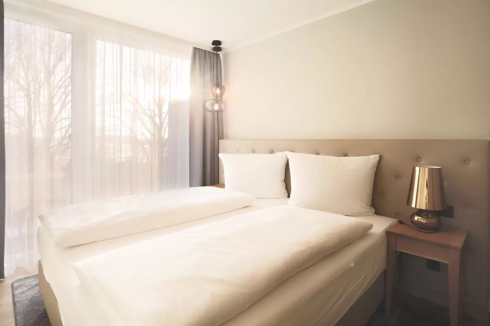Apartments im MAREMÜRITZ Yachthafen Resort & Spa / Aurora Landseite 2 Personen-Slaapkamer