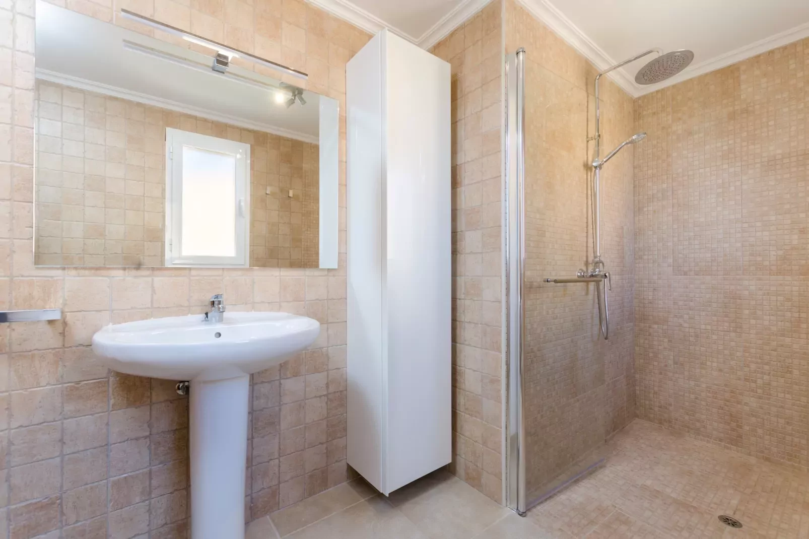 Dones D'aigua 11-Badkamer