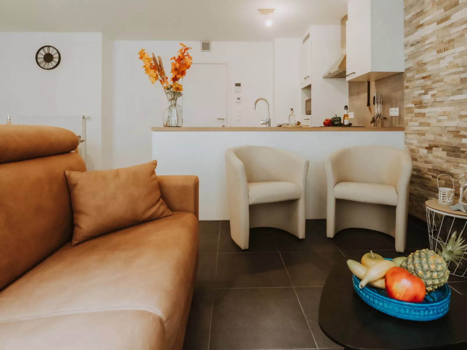 Oasi with parking and terrace-Binnen