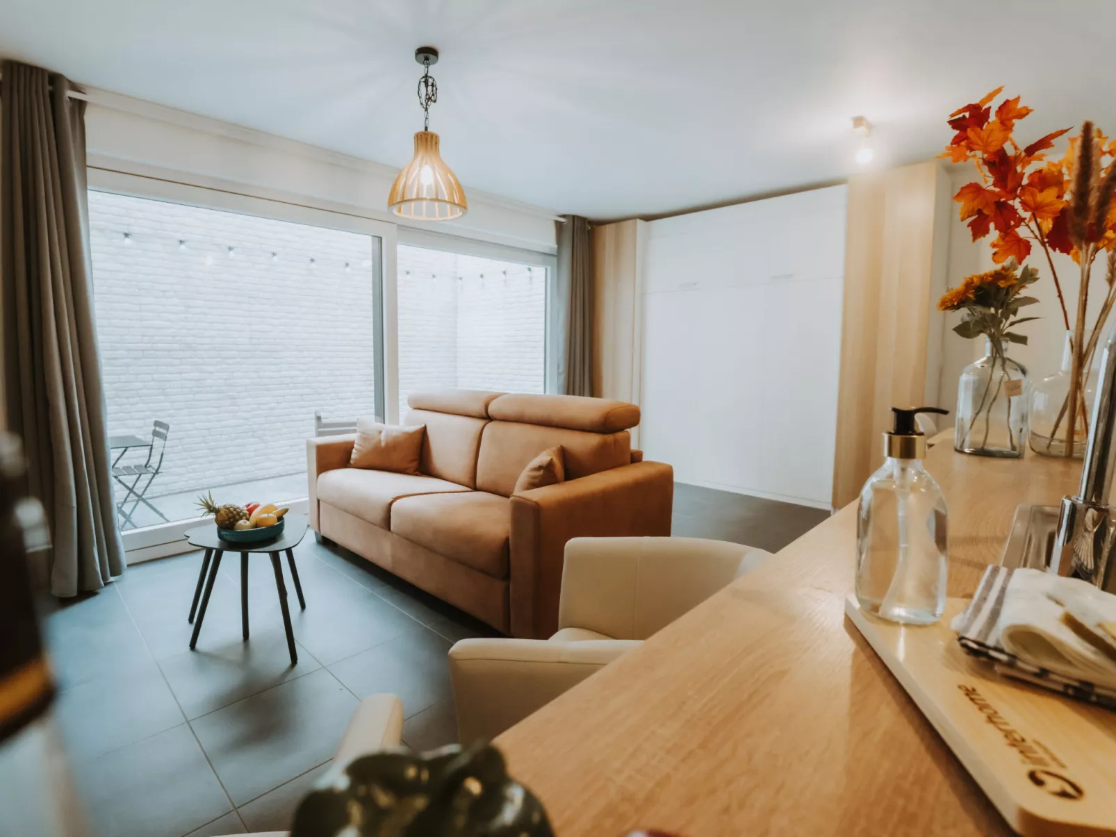 Oasi with parking and terrace-Binnen