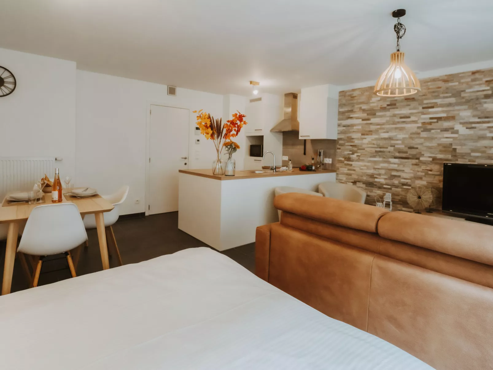 Oasi with parking and terrace-Binnen