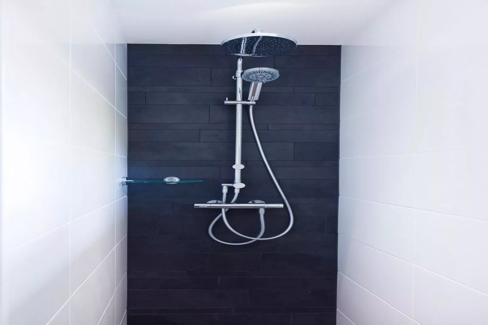 Skip Wellness de luxe met sauna-Badkamer
