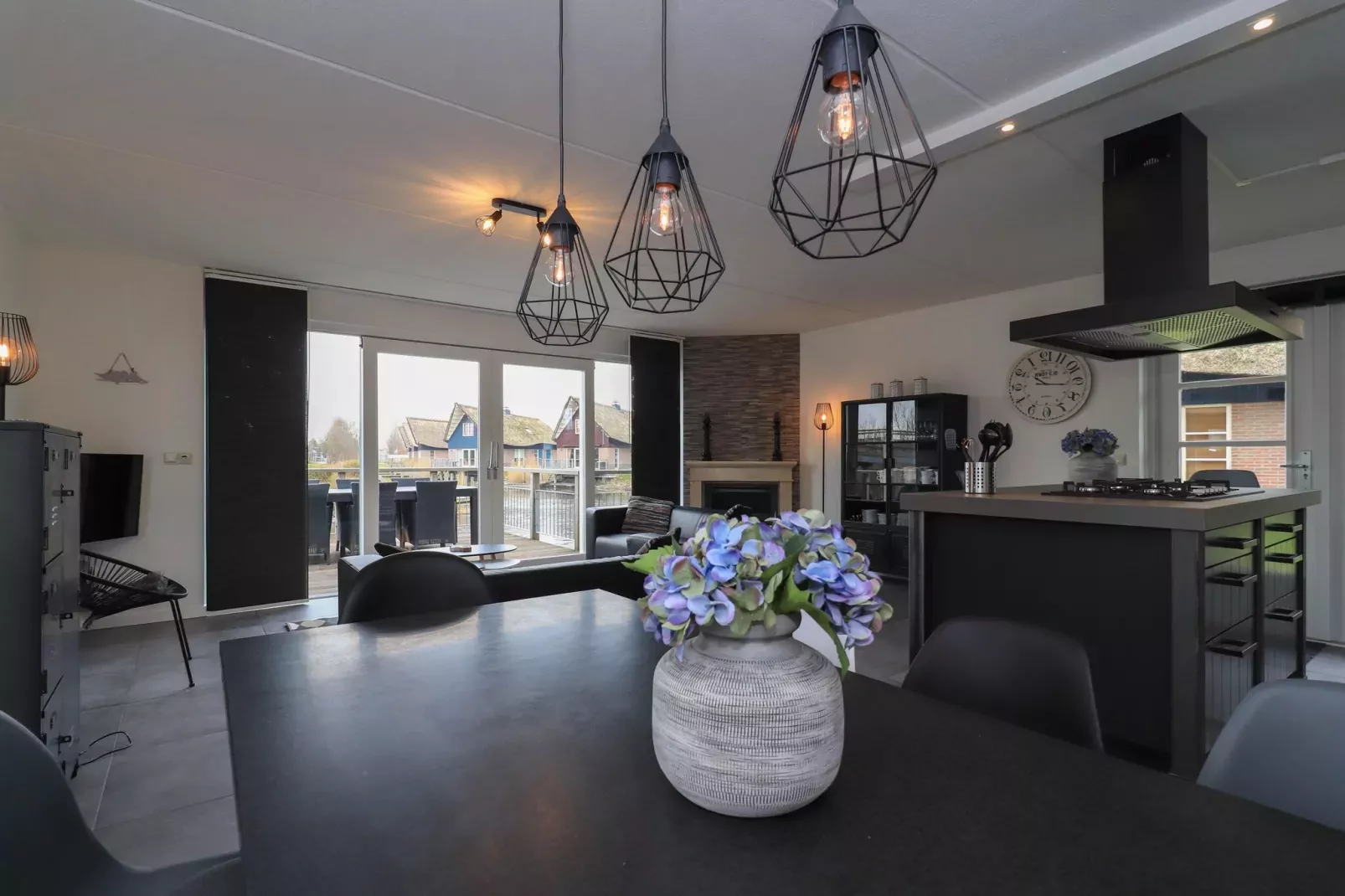 Beach Resort Makkum 36-Woonkamer