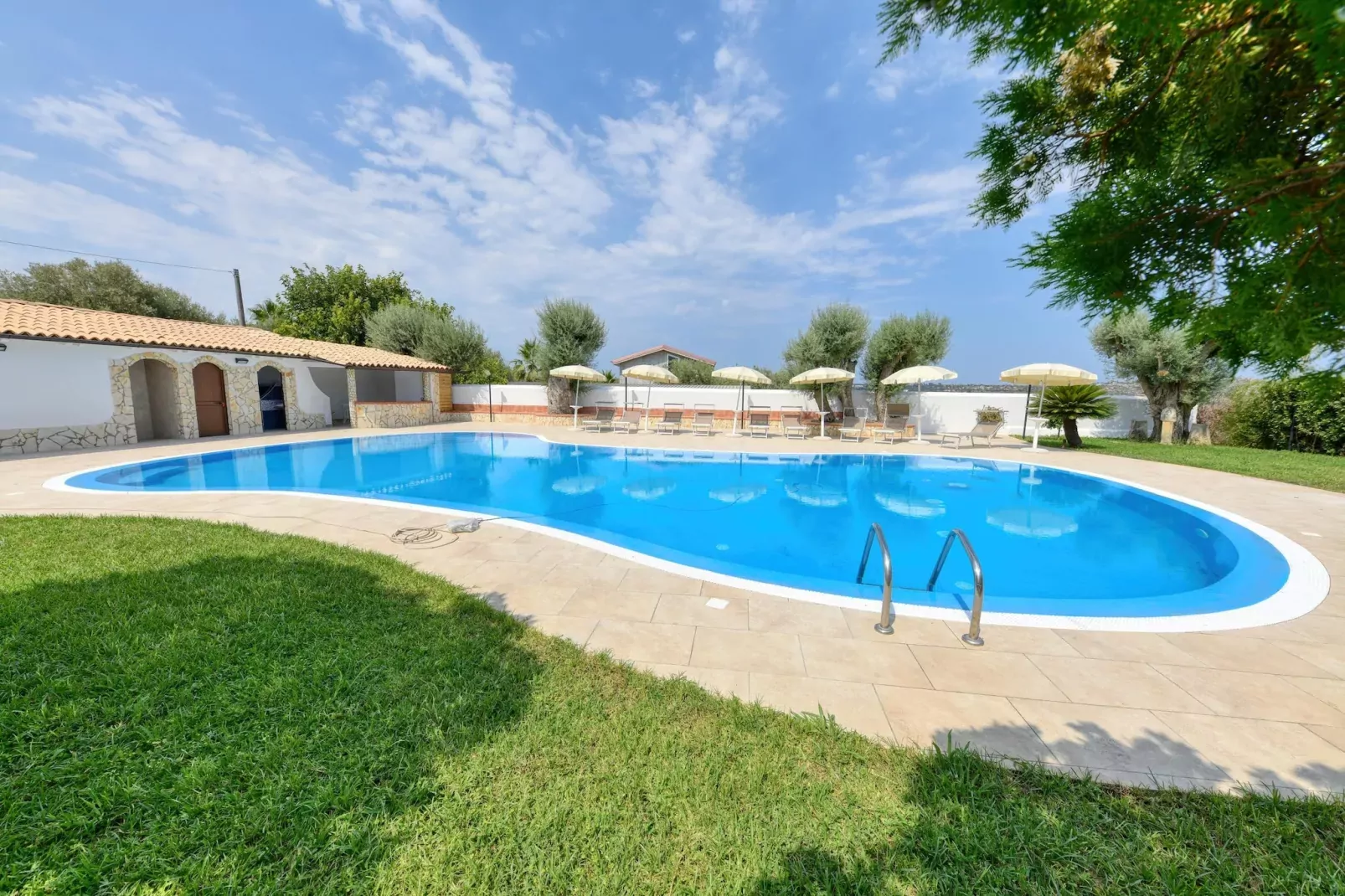 Villa Parisi mit Privatpool Siracusa-Zwembad
