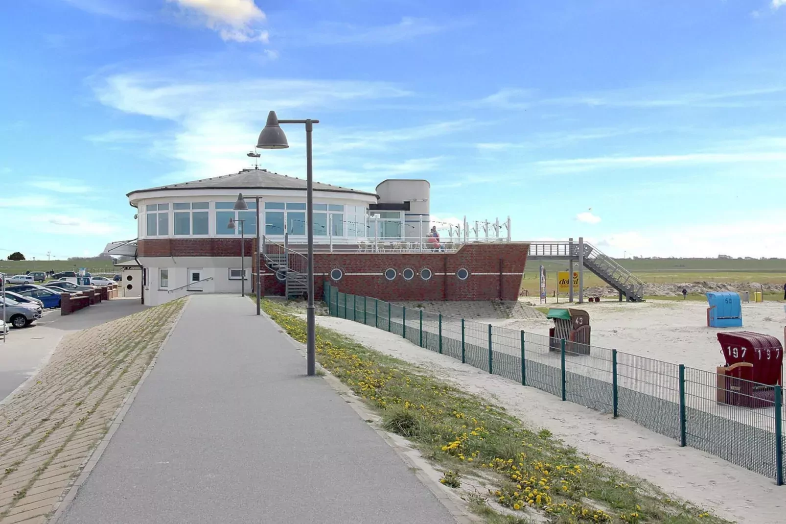 Haus Albatros in Neßmersiel-Gebieden zomer 5km