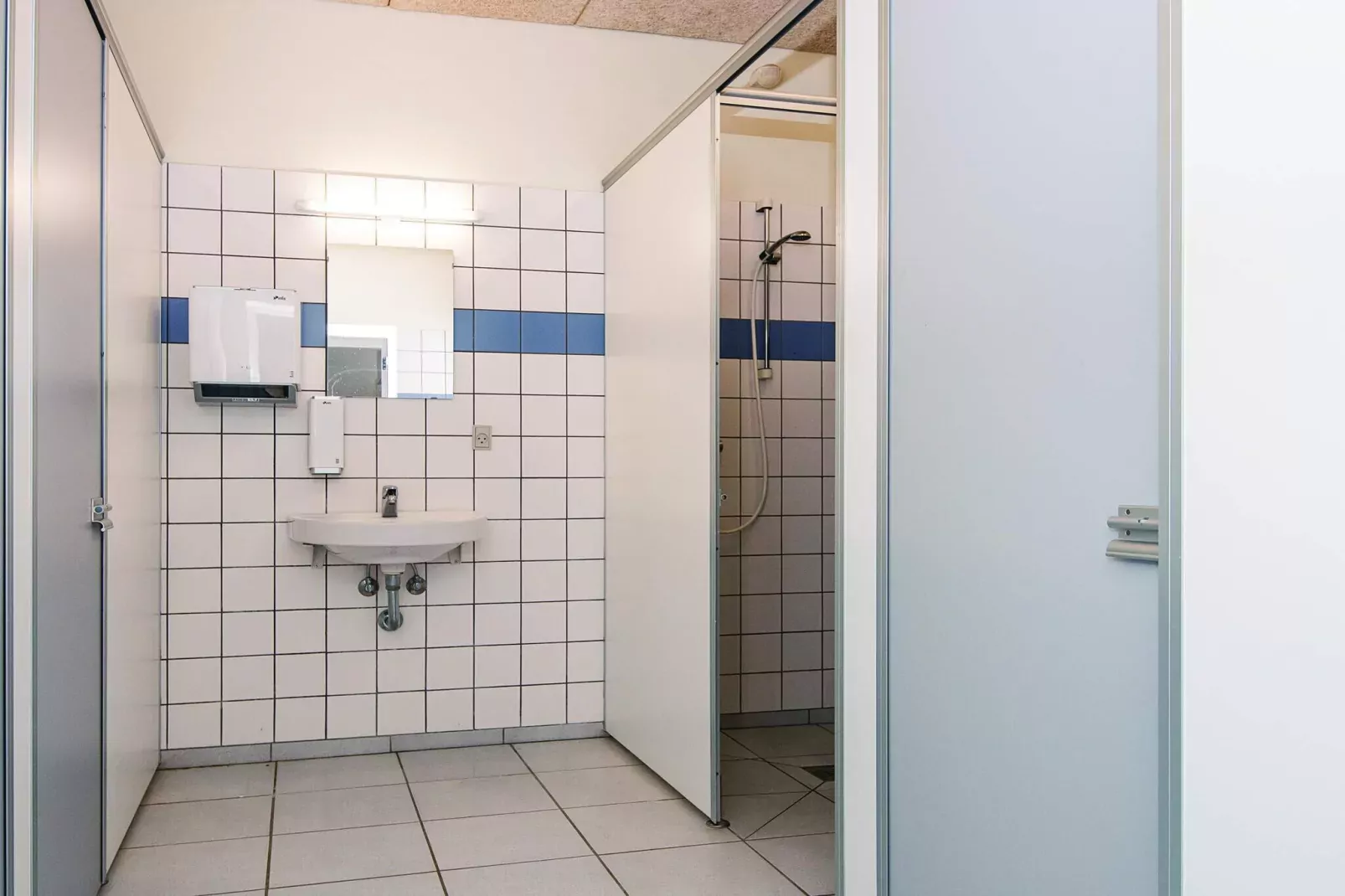 Vær.til 2 personer inkl morgenmad-Binnen