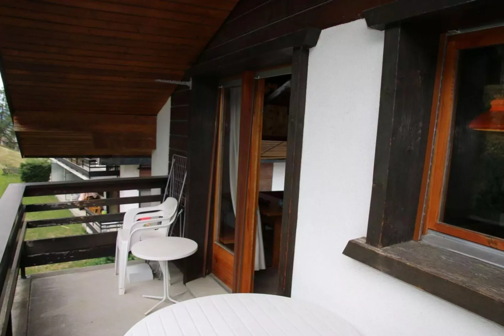Diablerets D 048 - MOUNTAIN apartment 4 pers-Terrasbalkon
