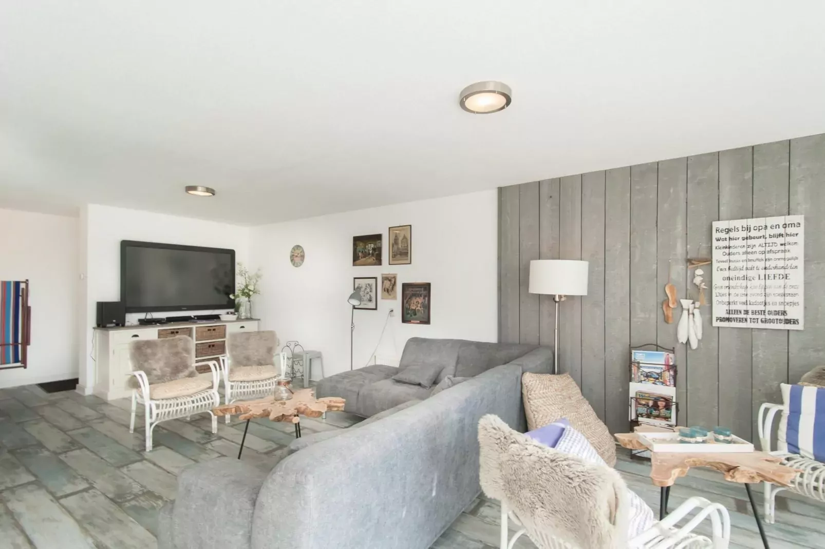 Strandleven 106-Woonkamer
