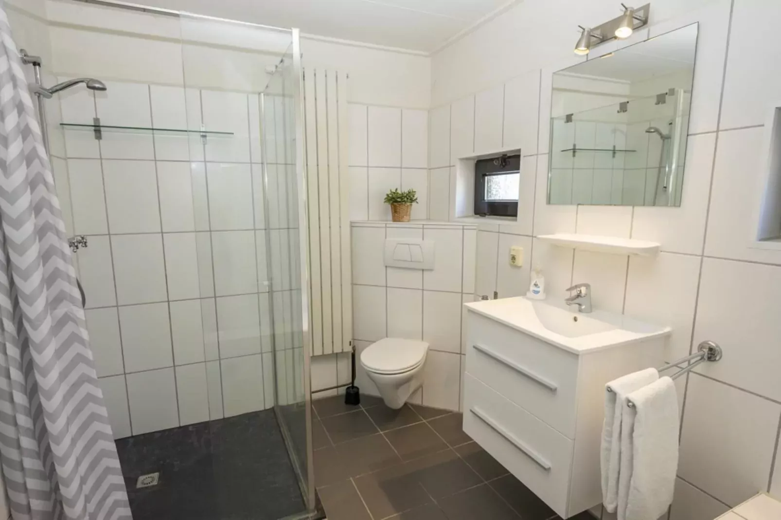 Strandhuys Schelp-Badkamer