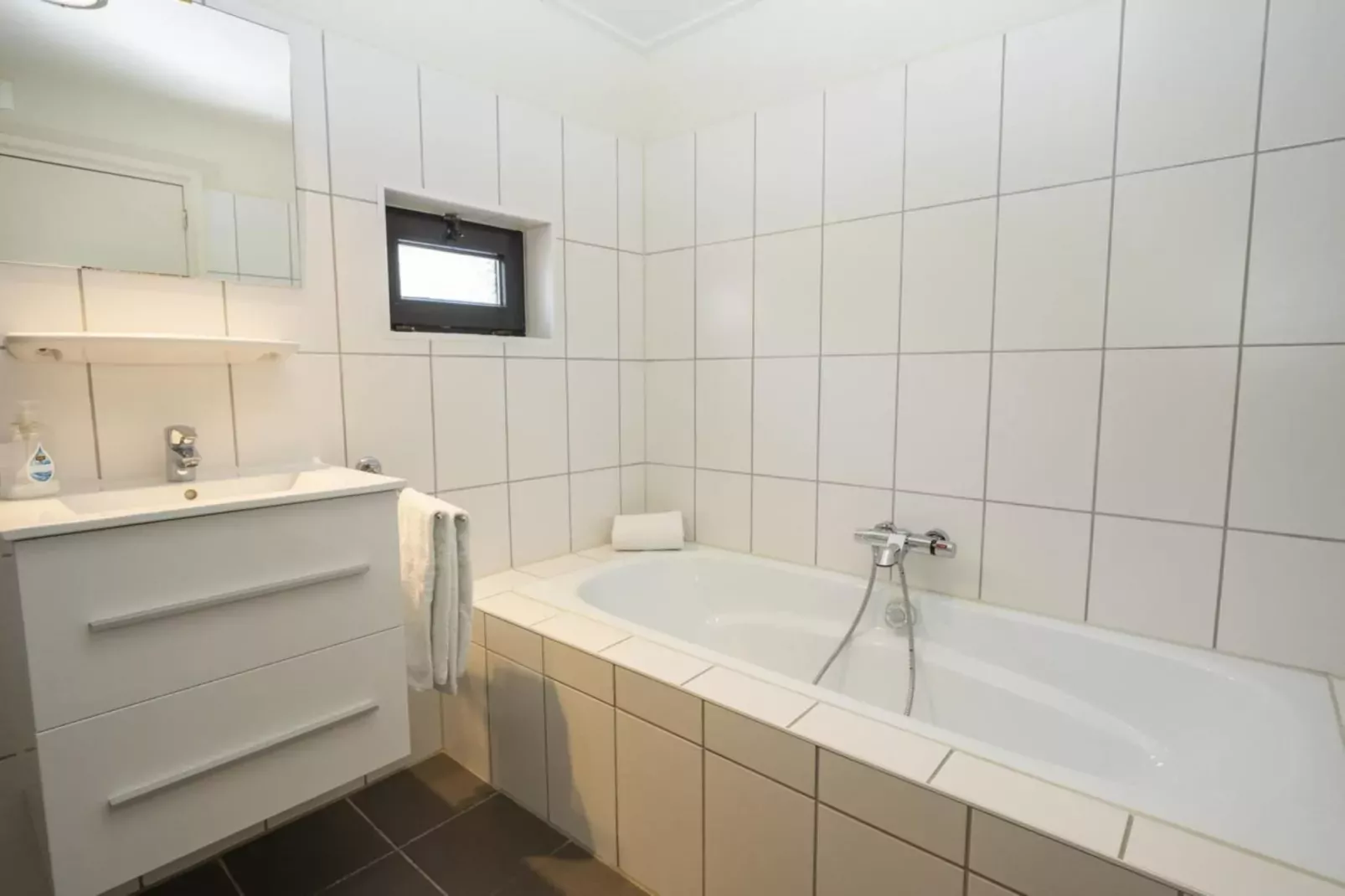 Strandhuys Schelp-Badkamer