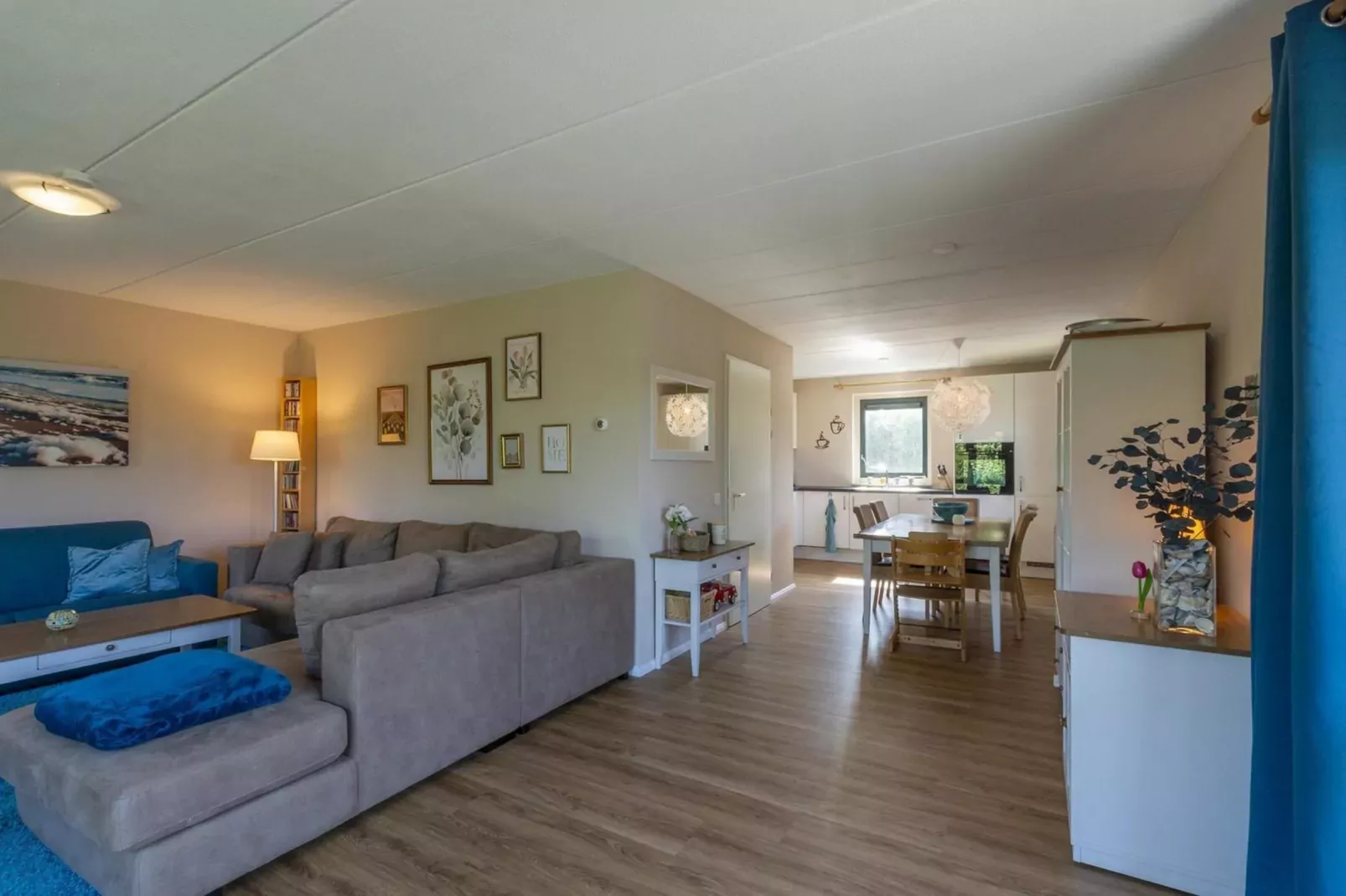 Duynopgangh 47-Woonkamer
