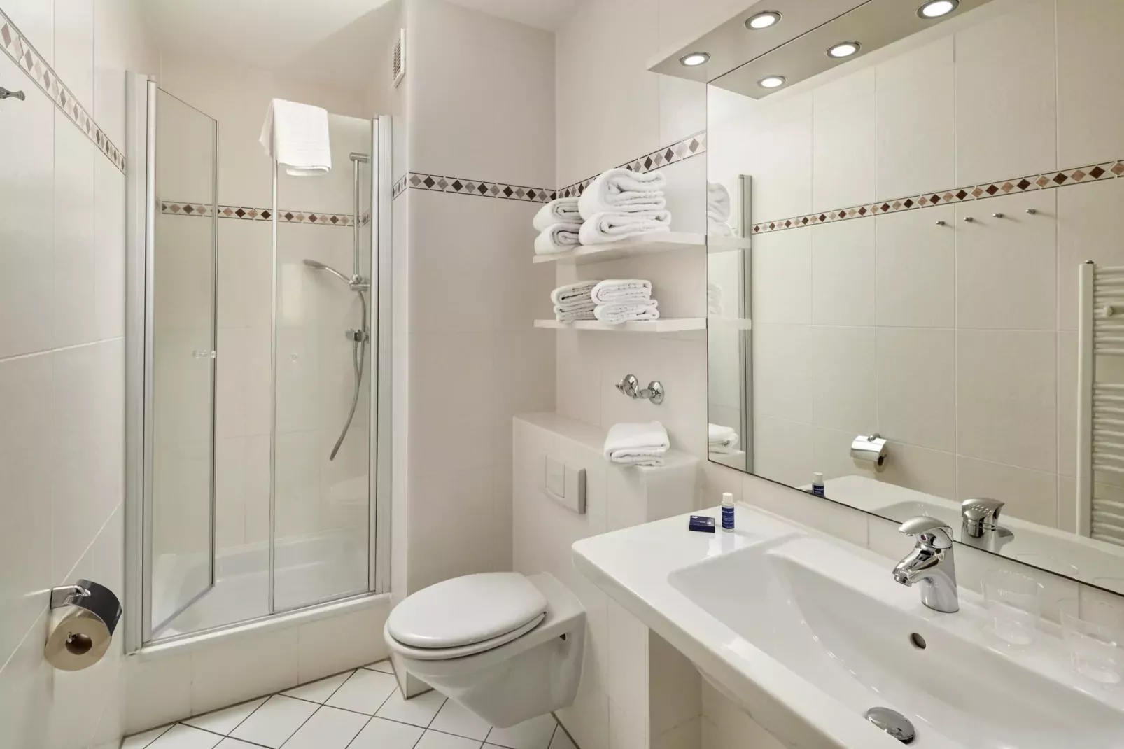 3-Zimmer-Apartment "Luv/Lee"-Badkamer
