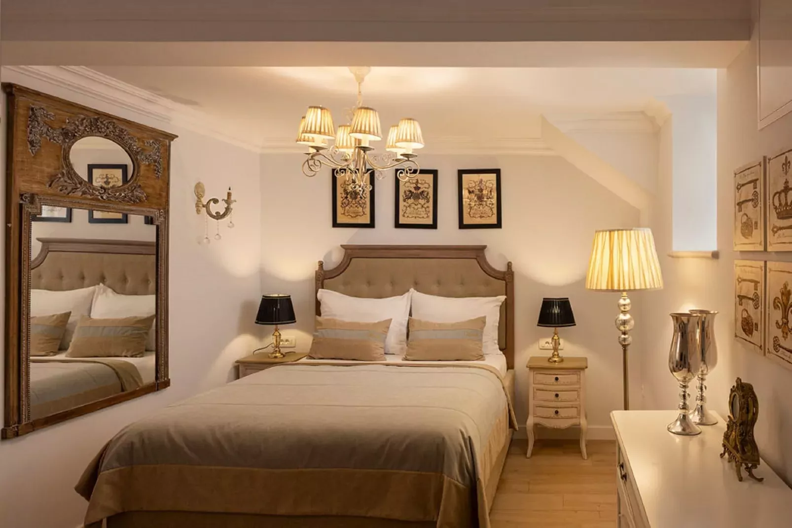 Vivaldi - Superior Double Room (S1)-Binnen