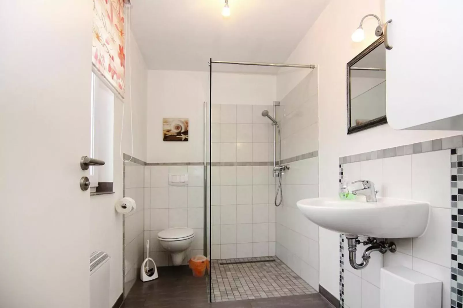 Ferienhaus de Poeler Drift Zierow 4 Personen-Badkamer