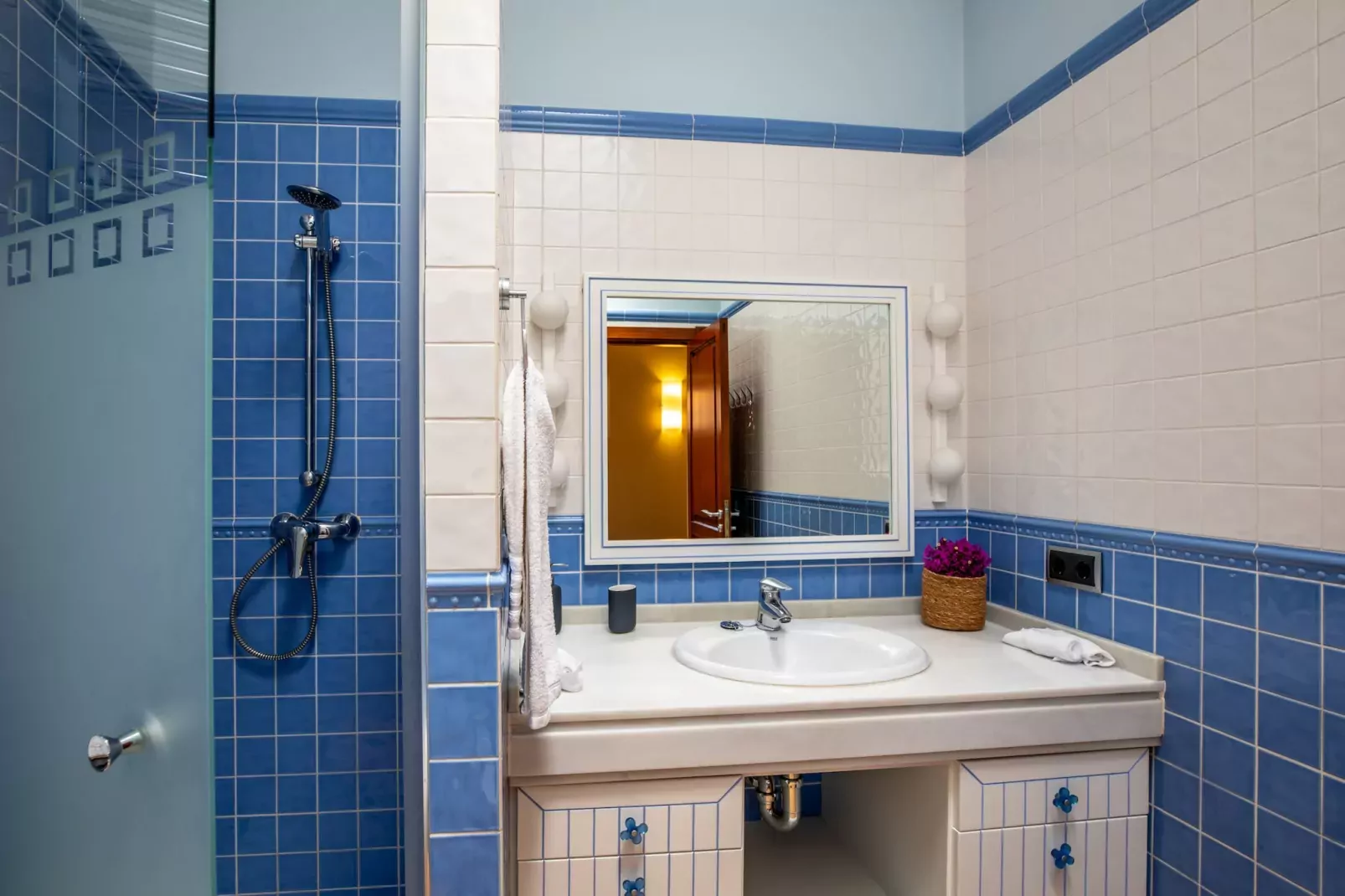 Xaona, Finca 5StarsHome Mallorca-Badkamer