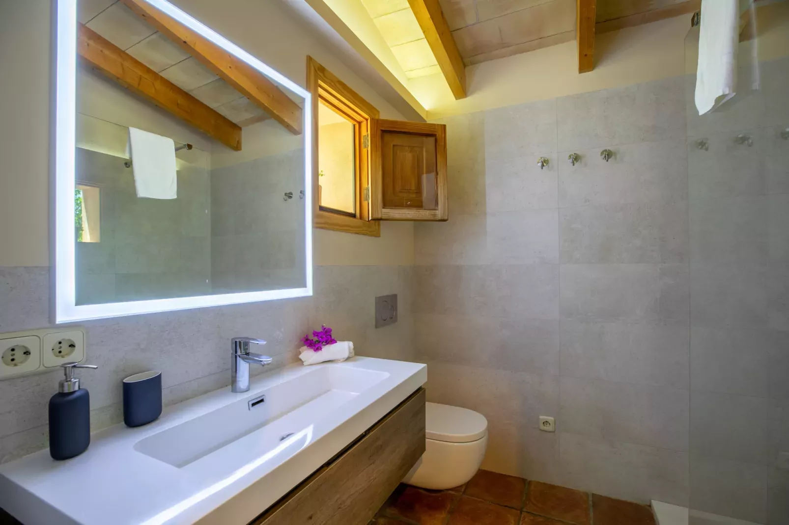 Xaona, Finca 5StarsHome Mallorca-Badkamer