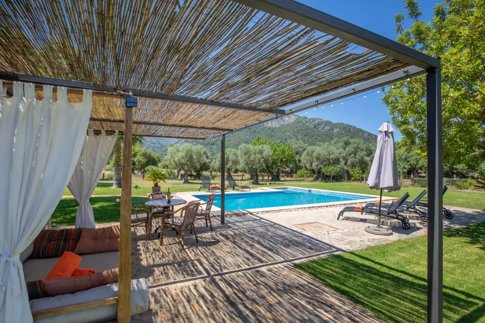Xaona, Finca 5StarsHome Mallorca-Terrasbalkon