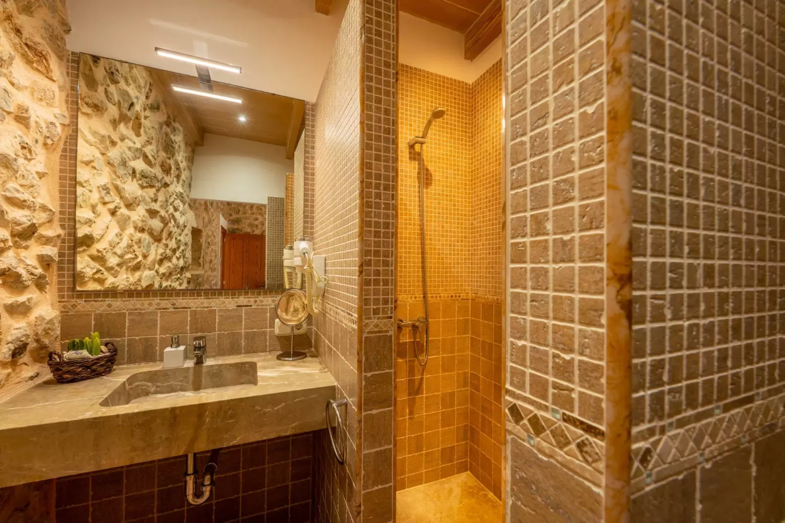 Issamar, Finca 5StarsHome Mallorca-Badkamer