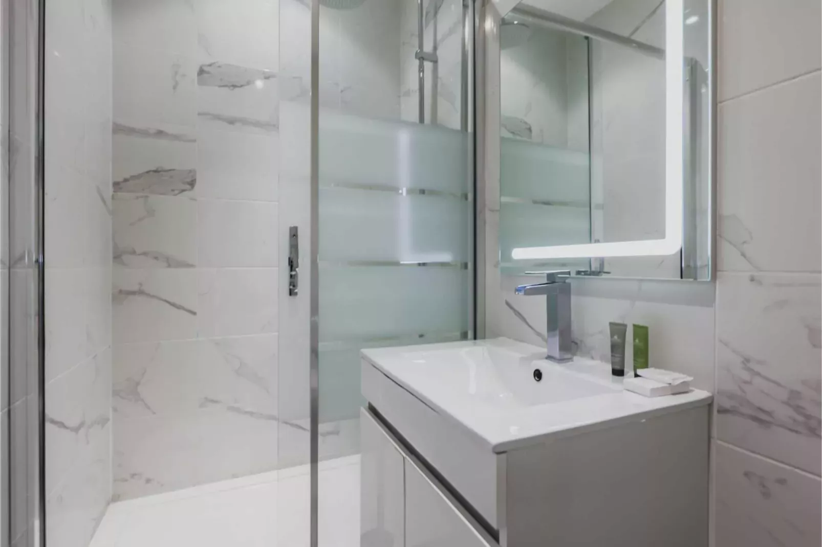 MB-118-BELLEVILLE-0G-Badkamer