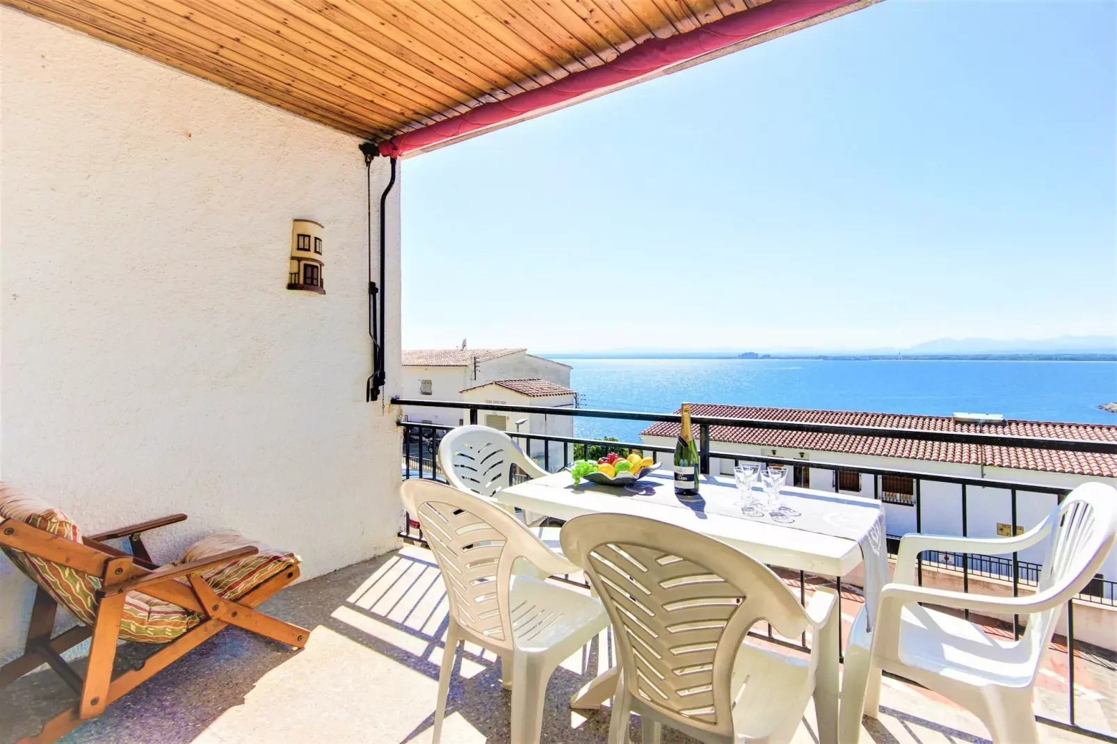 LES ROQUES C B1 Roses-Terrasbalkon