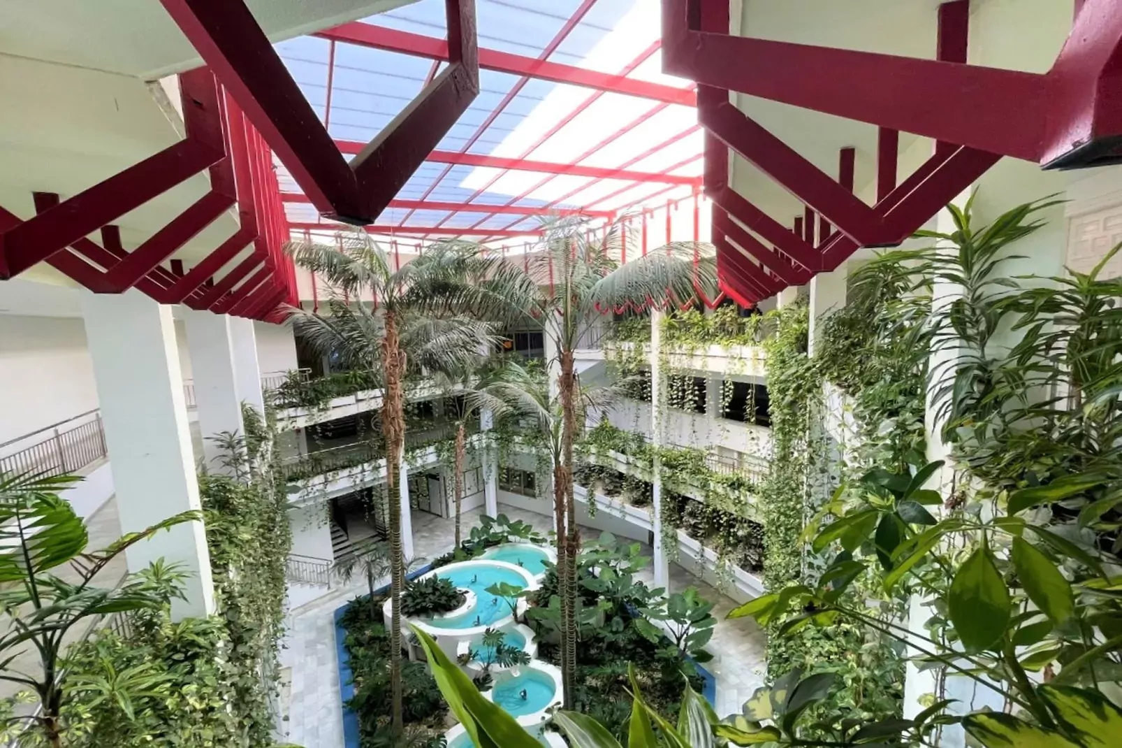 Apartamento con terraza 705