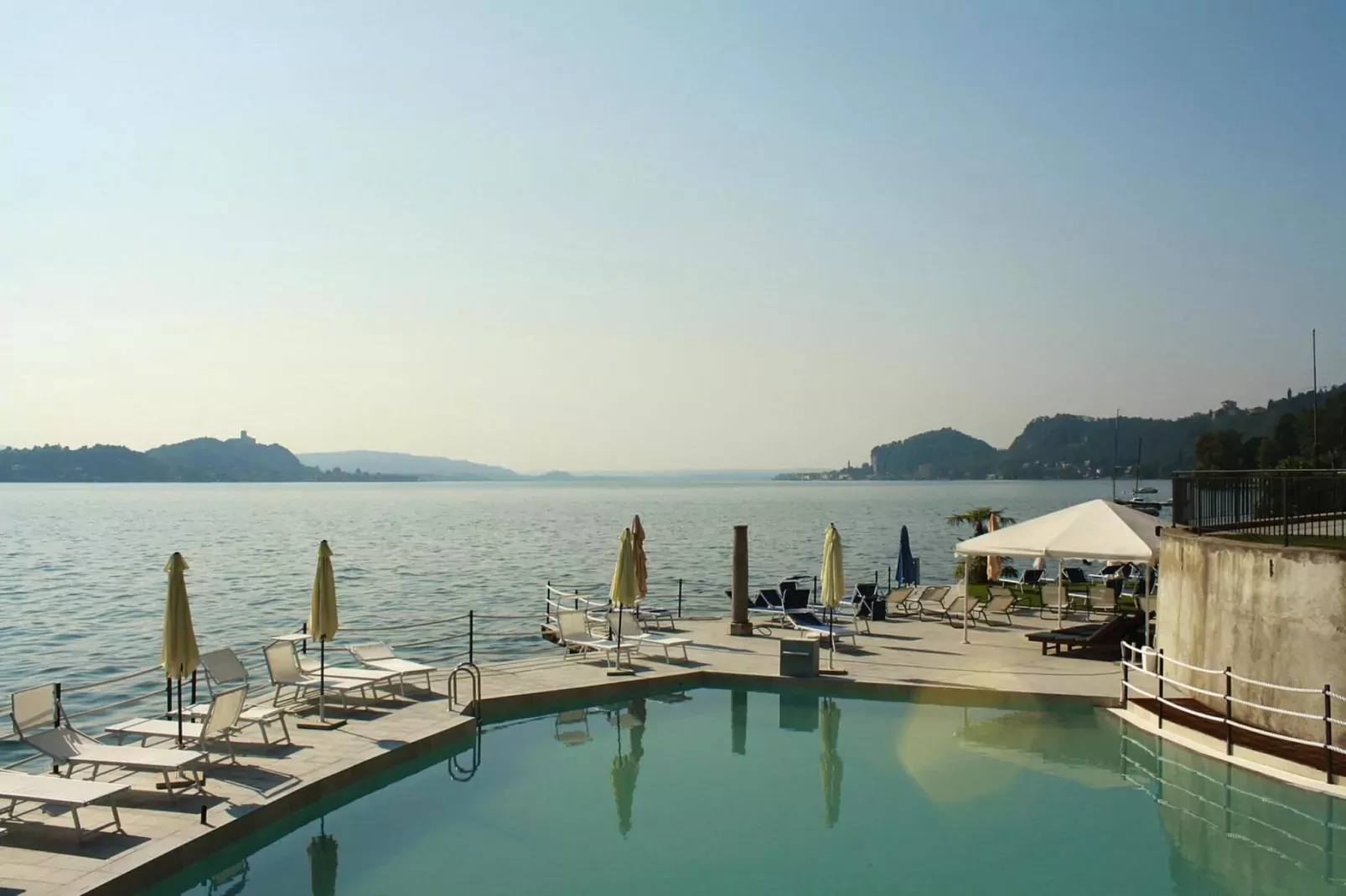 Residence Antico Verbano Meina-Bilo 3J - 3 pers-Zwembad