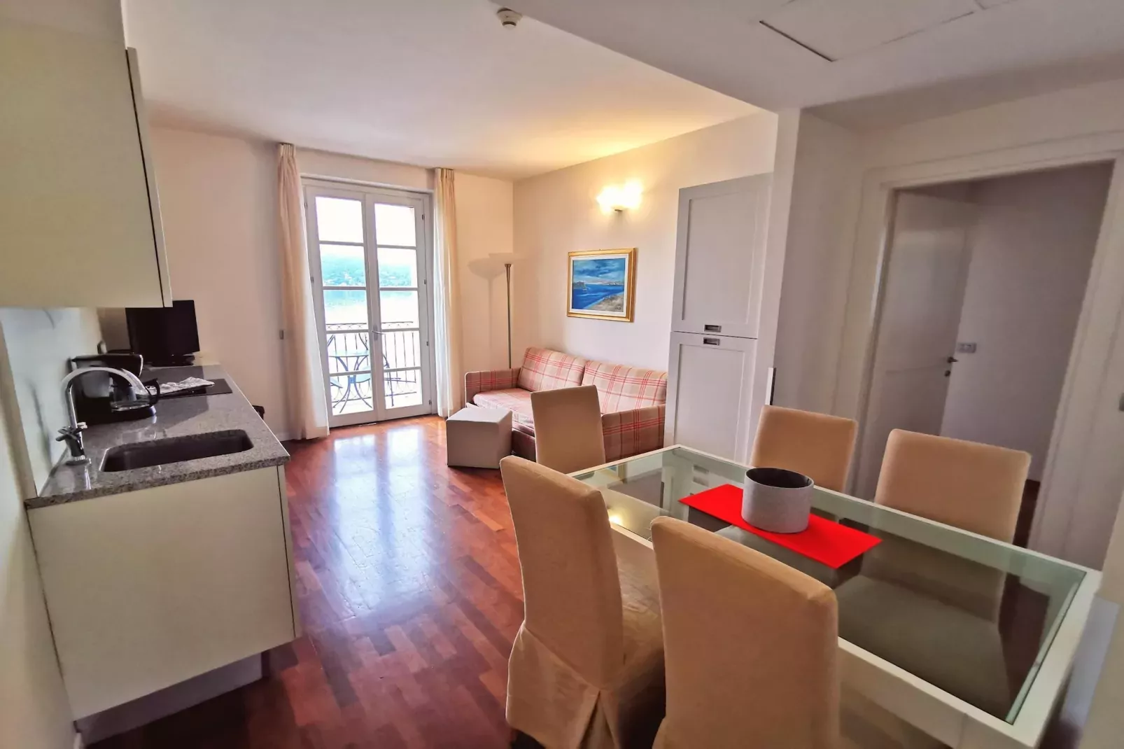 Residence Antico Verbano Meina-Trilo 6-Eetkamer