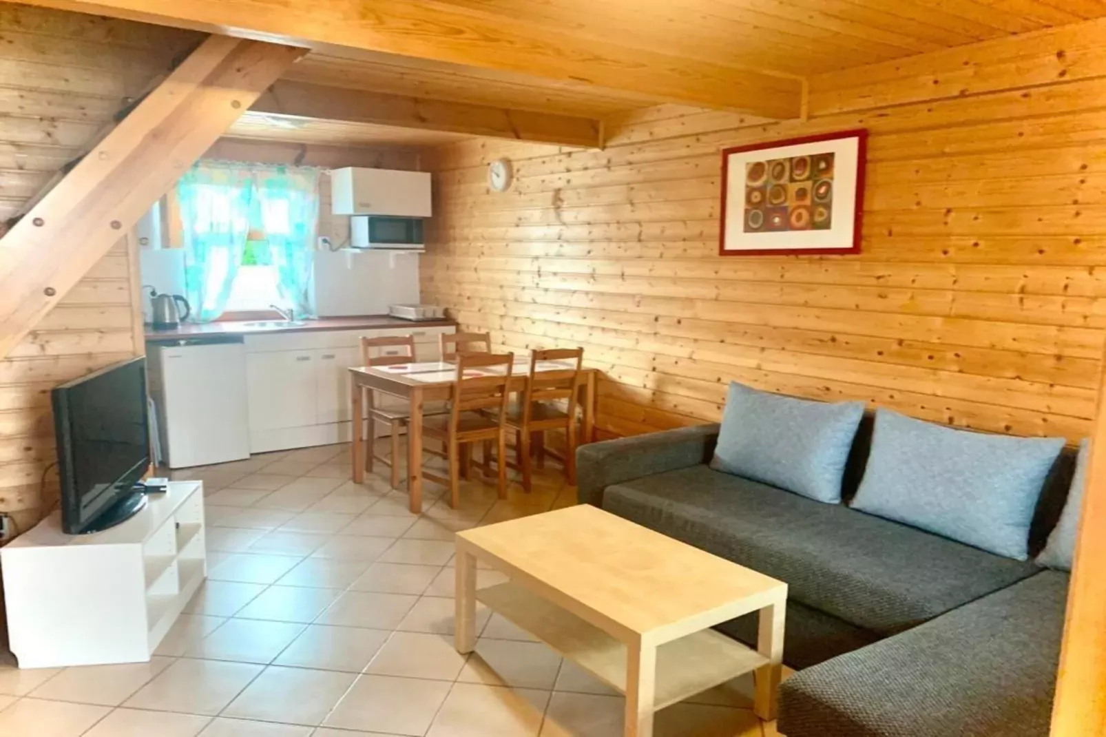 Domek STANDARD dla 4 osób Sarbinowo-Woonkamer