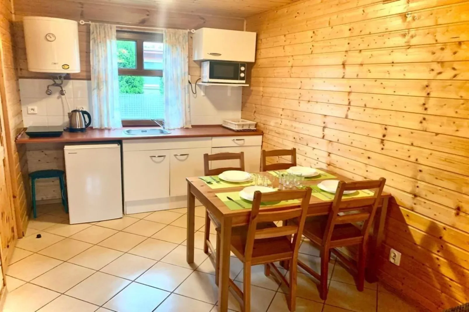 Domek STANDARD dla 4 osób Sarbinowo-Keuken