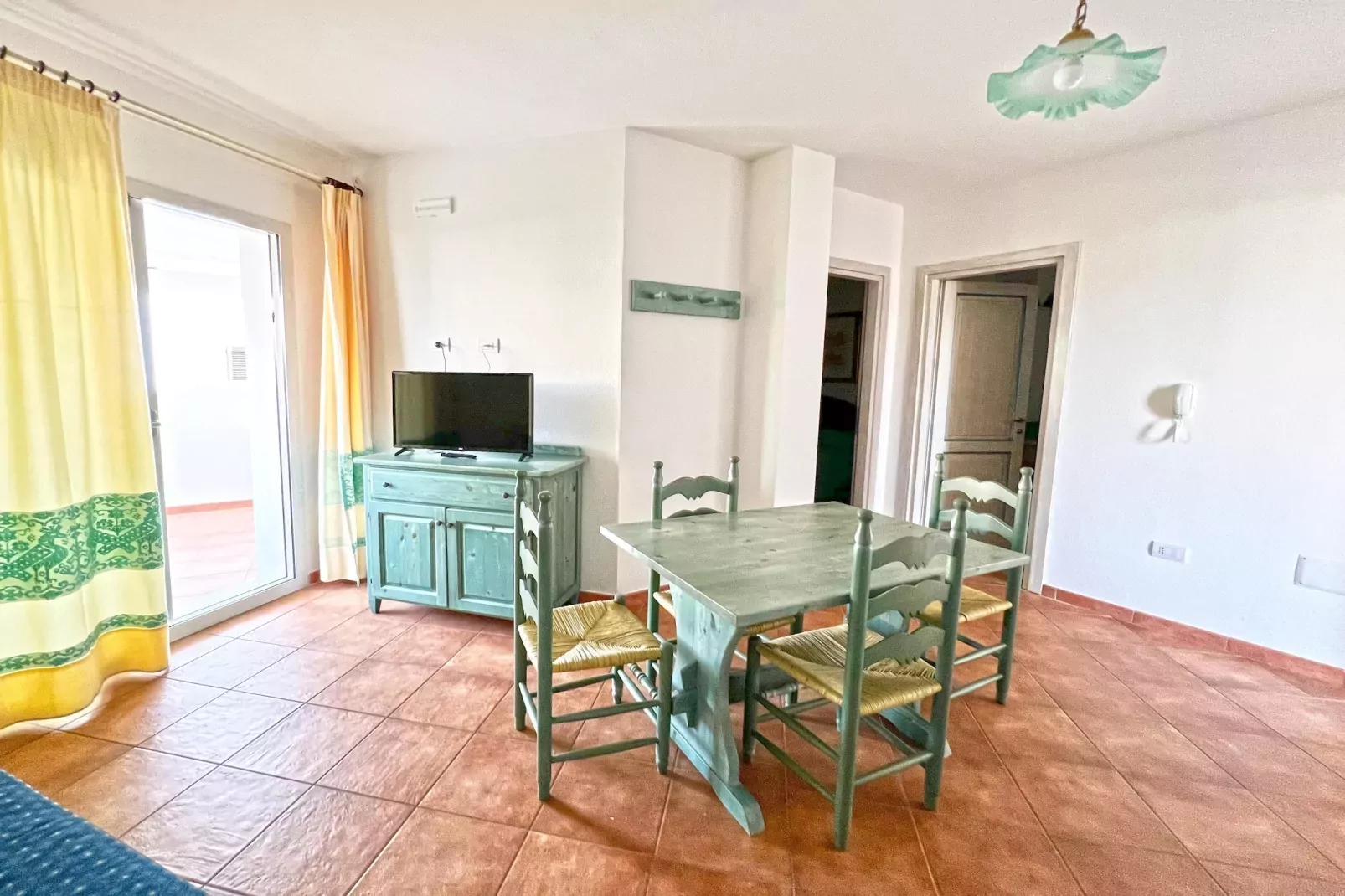 Le Residence del Maria Rosaria Orosei - Bilo 3-Eetkamer