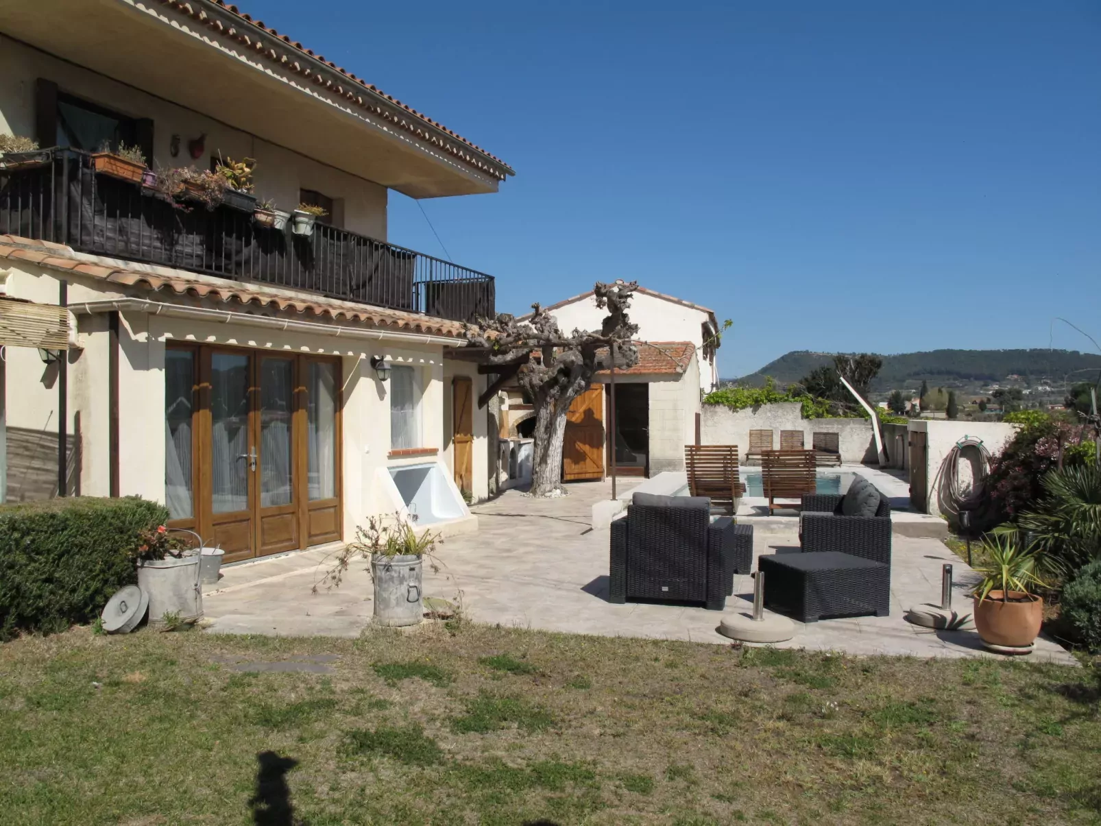 La Bastide Neuve-Buiten