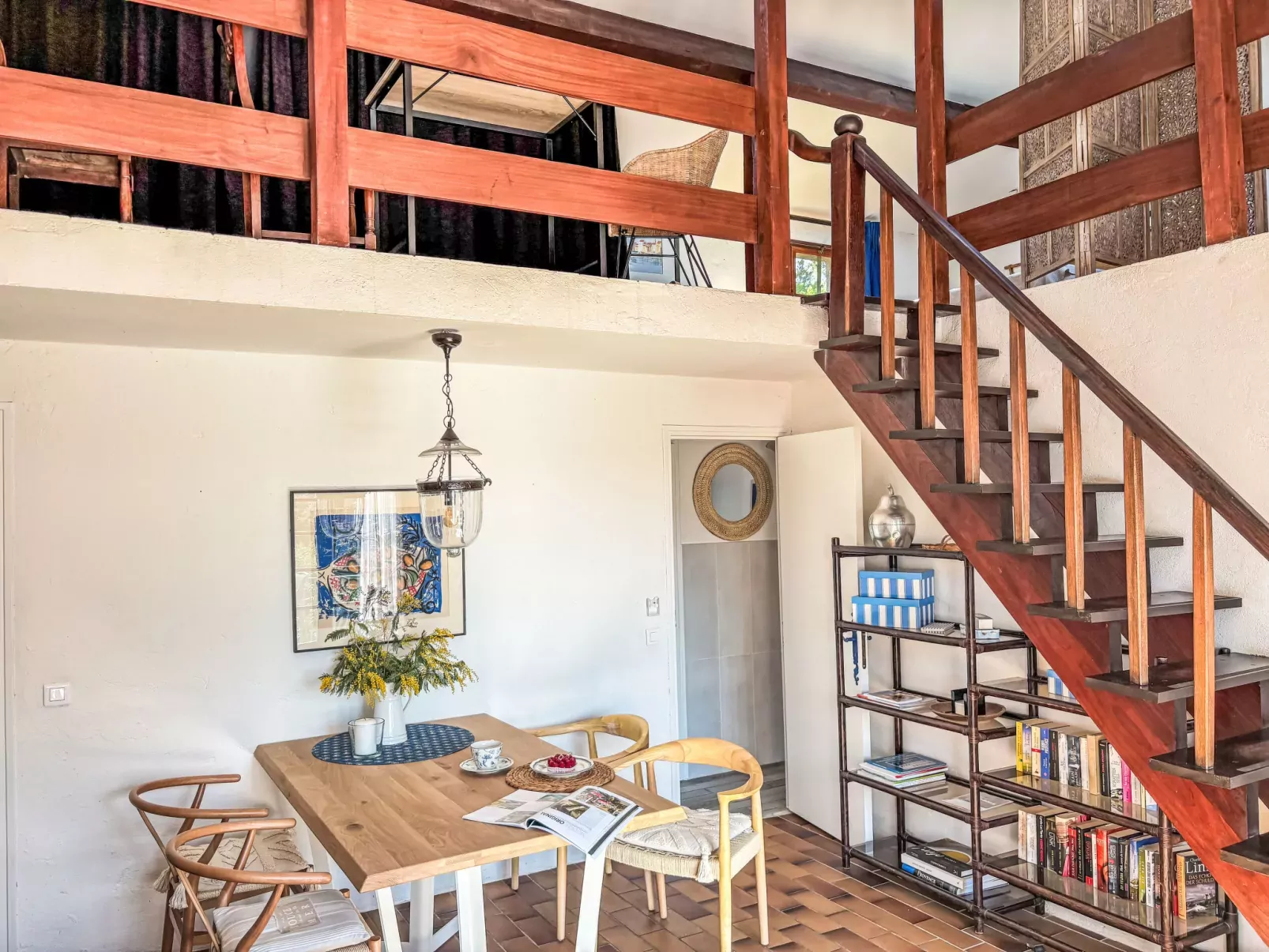 La Maison bleue-Binnen