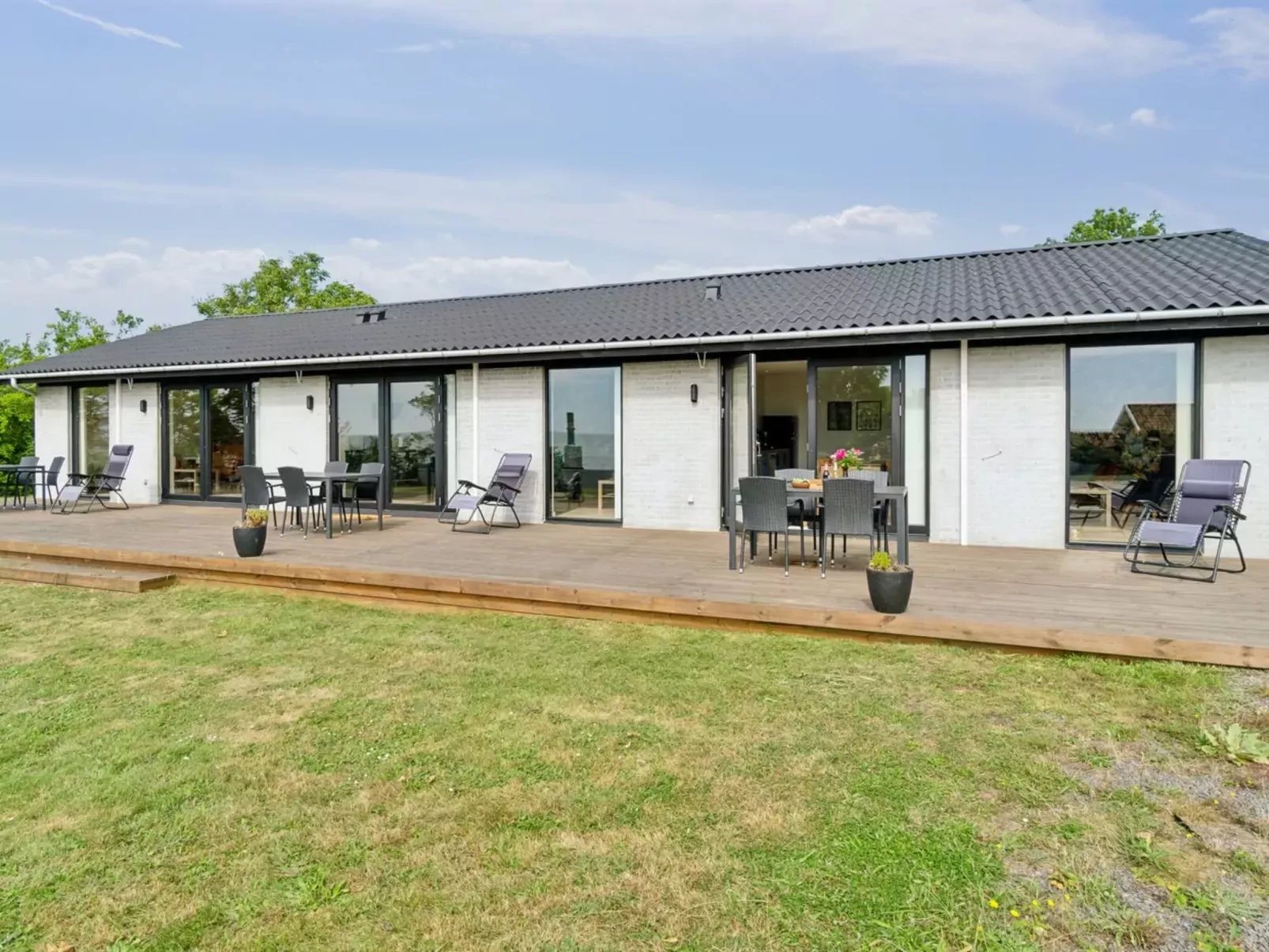 "Rico" - 50m from the sea-Buiten