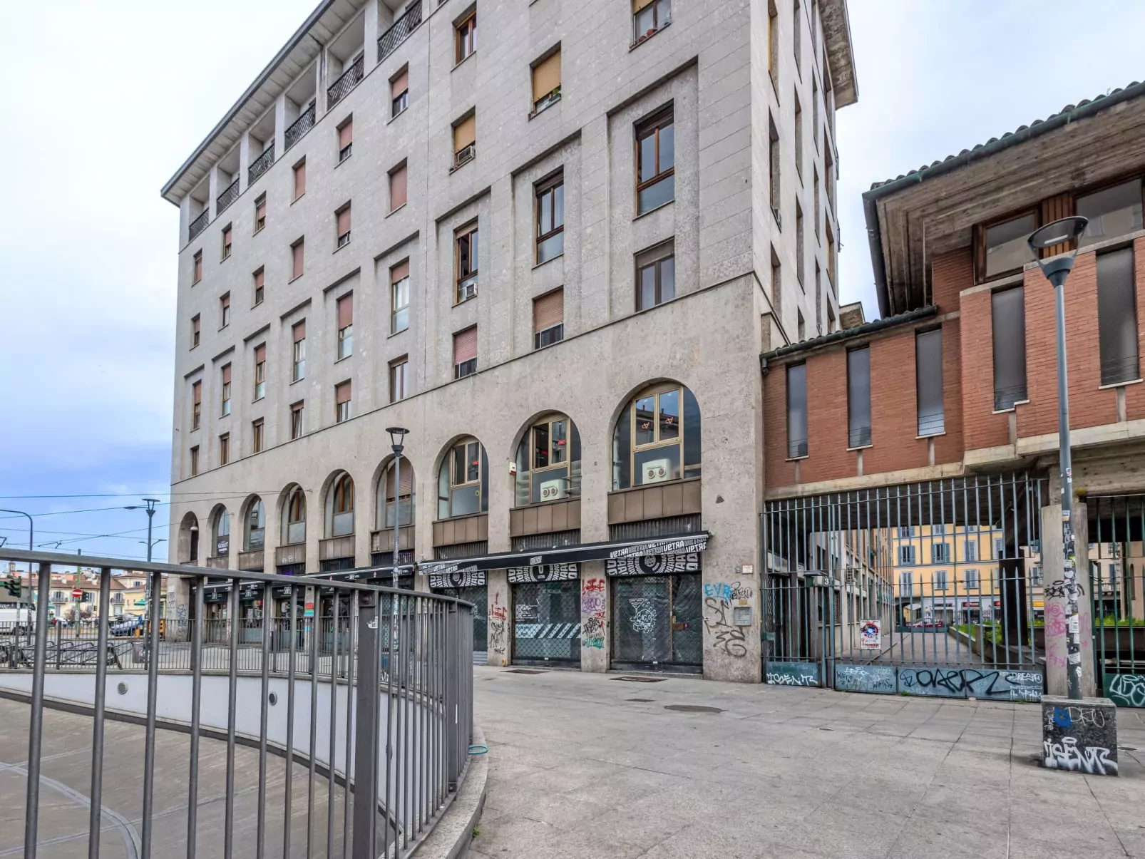 Manusardi Navigli Flat-Buiten