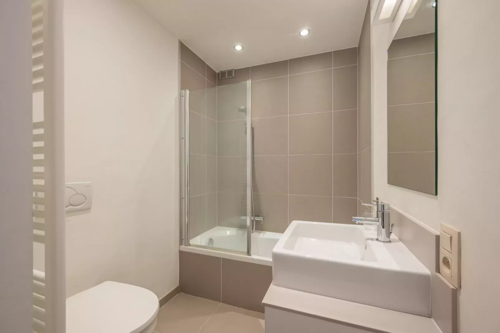 Residence Ma Joie-11-Badkamer